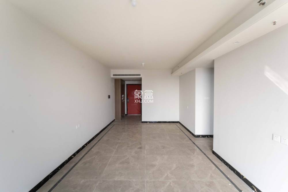 保利中环广场（保利中悦苑）  3室2厅2卫    185.0万