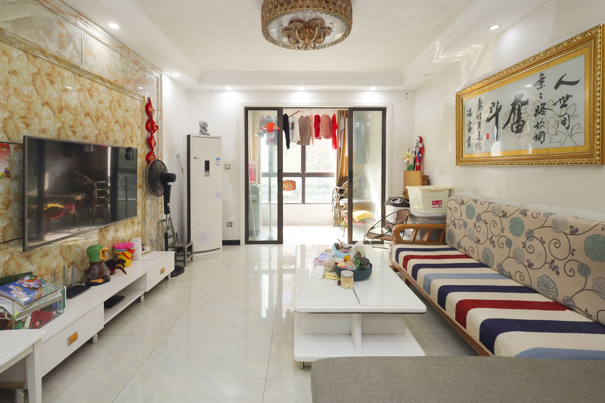 山语城二期 2室2厅1卫 59.4万 山语城二期 2室2厅1卫 59.4万客厅