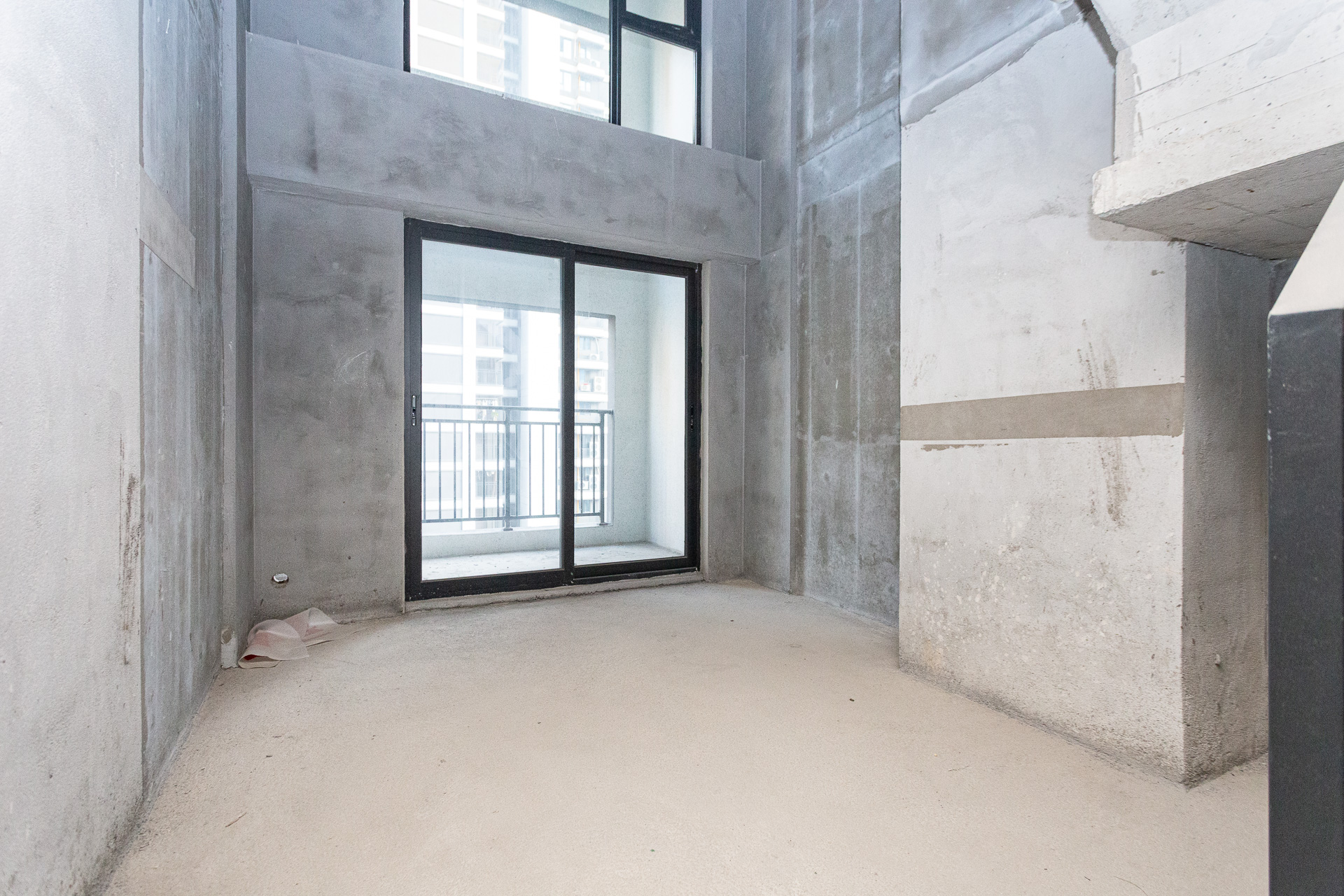 越秀湘江星汇城二期 3室2厅3卫 100.0万 越秀湘江星汇城二期 3室2厅3卫 100.0万客厅