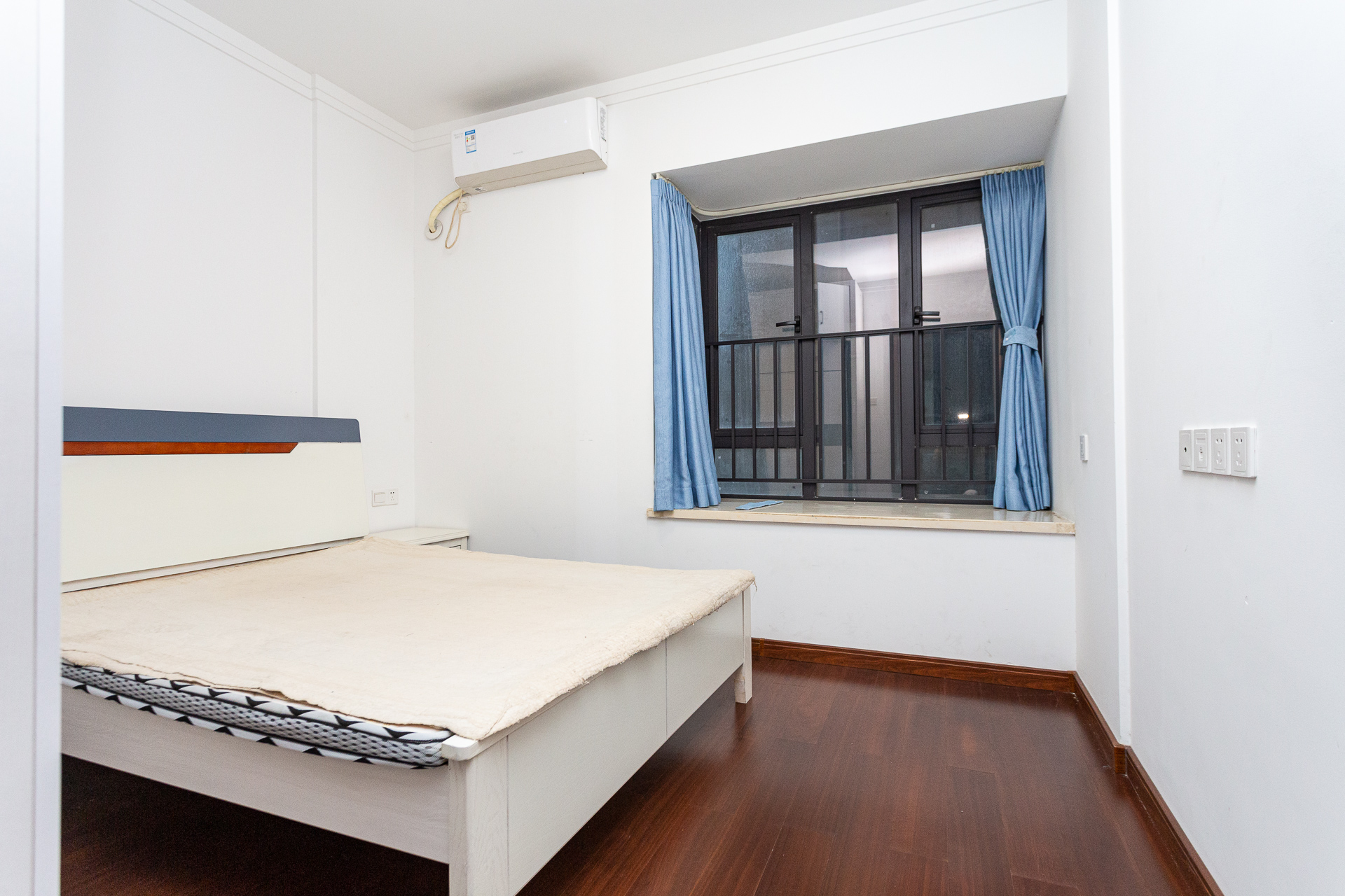 万润滨江天著 4室2厅2卫 143.0万 万润滨江天著 4室2厅2卫 143.0万卧室