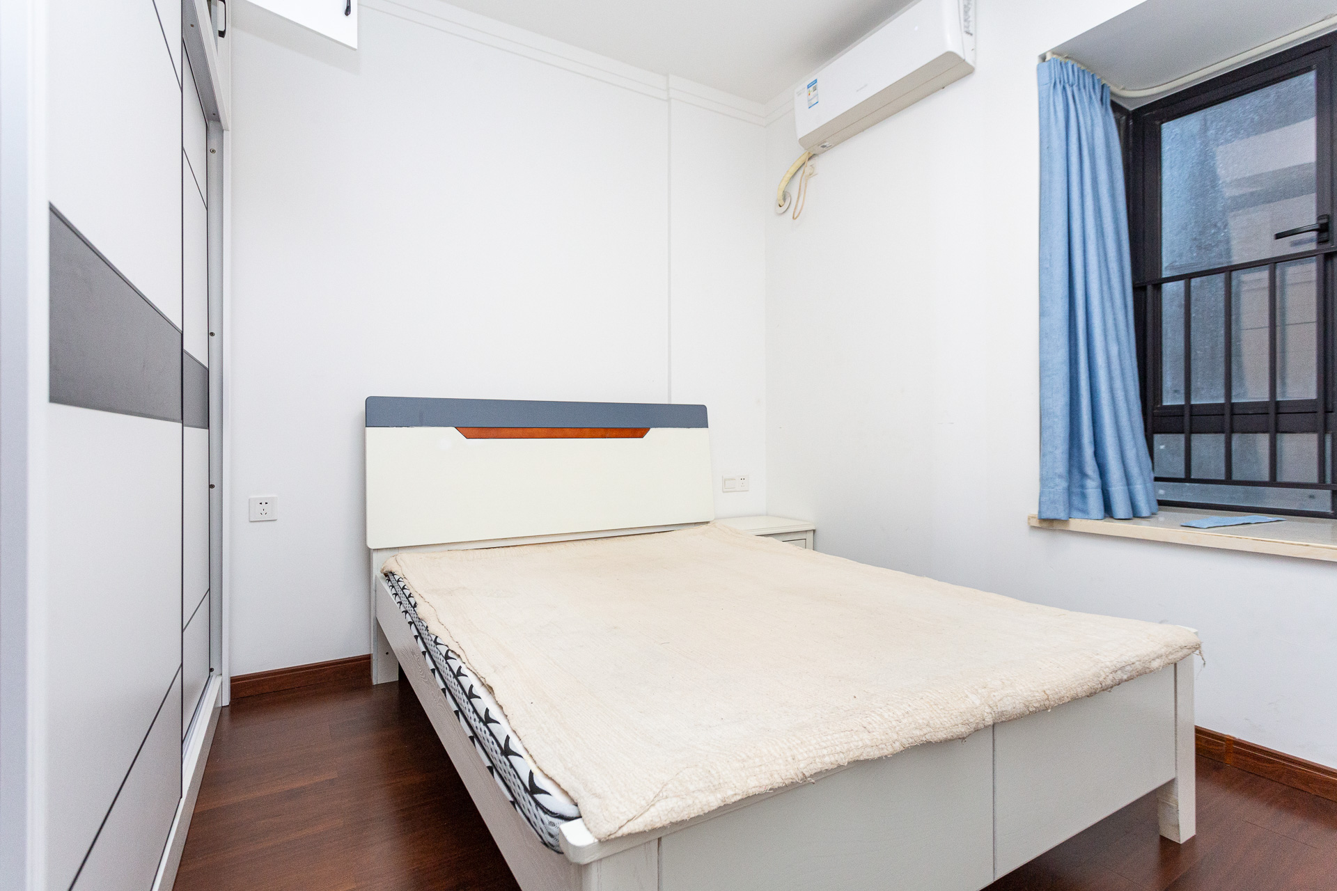 万润滨江天著 4室2厅2卫 143.0万 万润滨江天著 4室2厅2卫 143.0万卧室