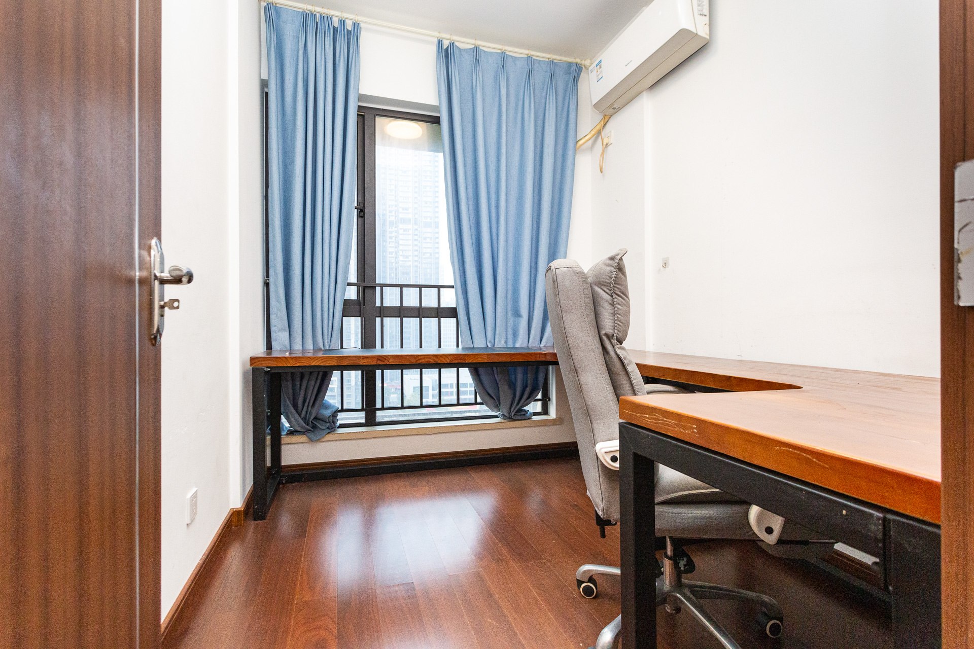 万润滨江天著 4室2厅2卫 143.0万 万润滨江天著 4室2厅2卫 143.0万卧室