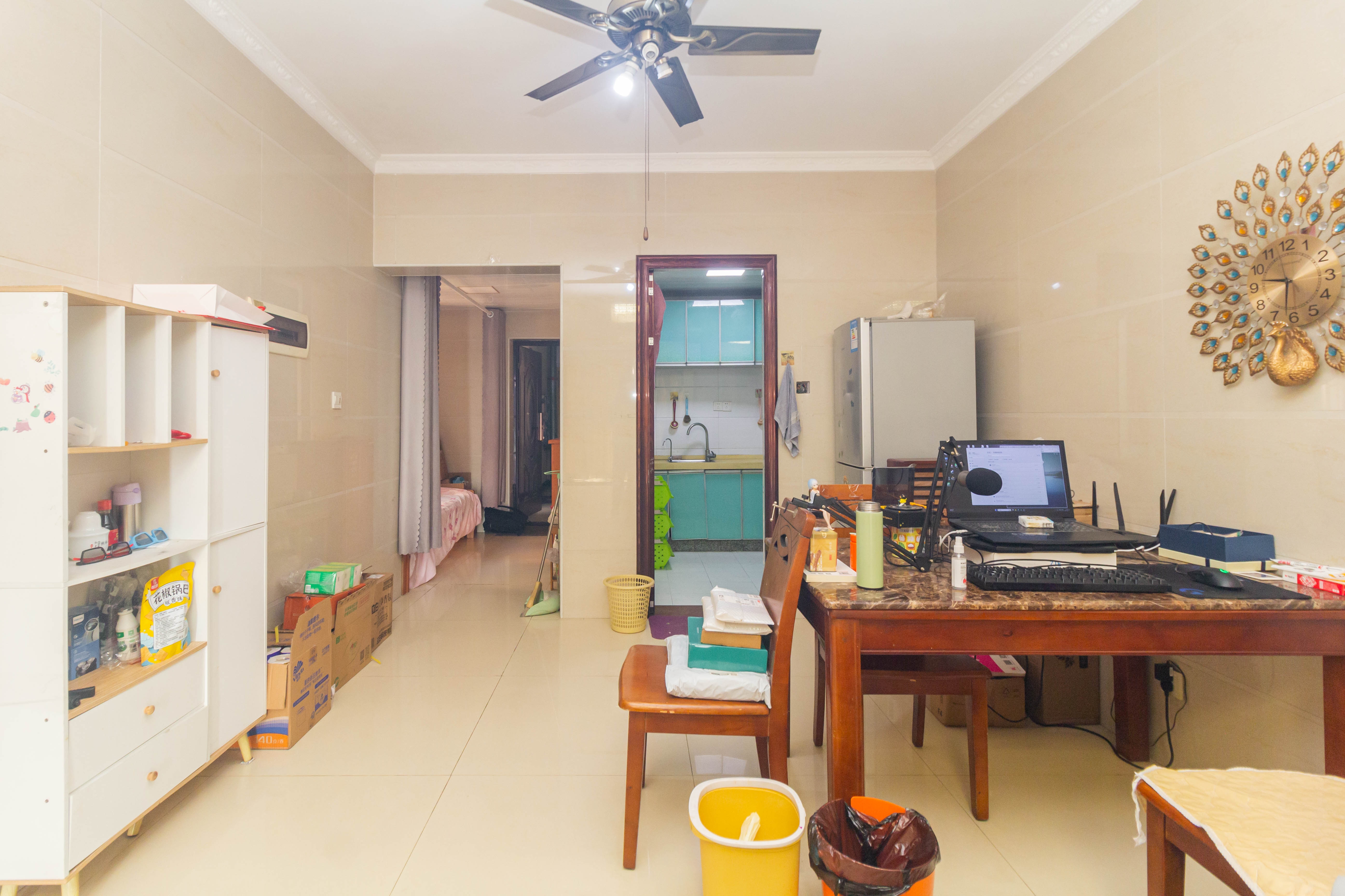 爵士湘  2室2厅1卫    39.8万 爵士湘  2室2厅1卫    39.8万客厅