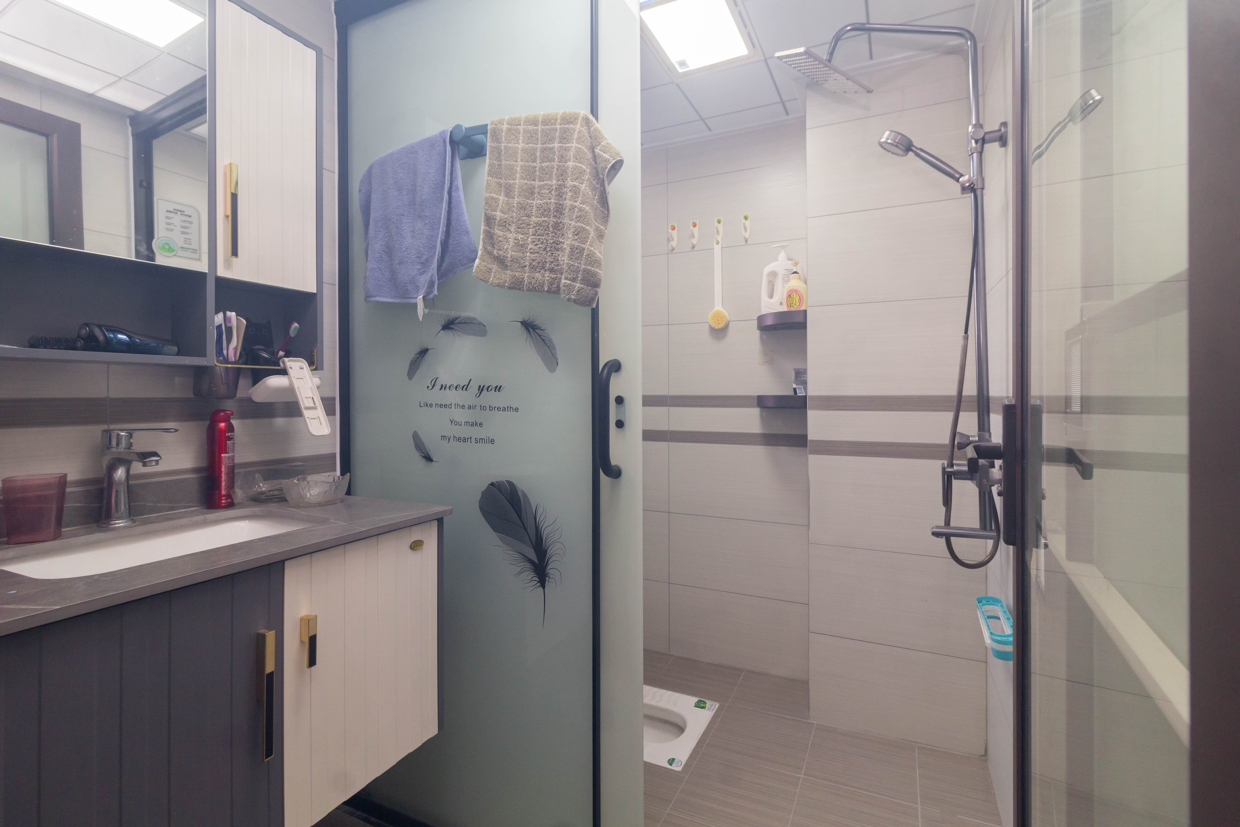 华远海蓝郡  3室2厅2卫    83.0万 华远海蓝郡  3室2厅2卫    83.0万卫生间