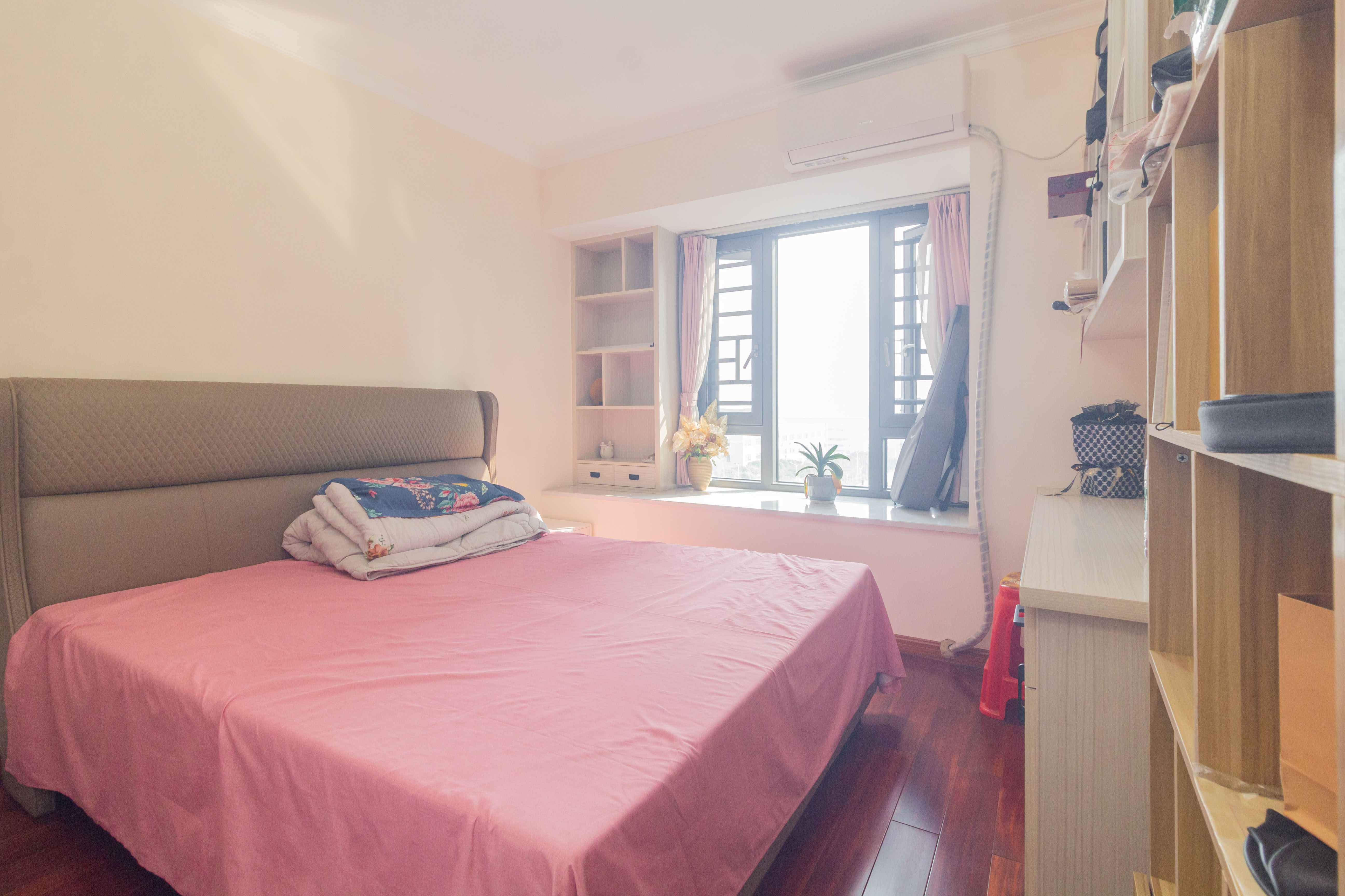 华远海蓝郡  3室2厅2卫    83.0万 华远海蓝郡  3室2厅2卫    83.0万卧室