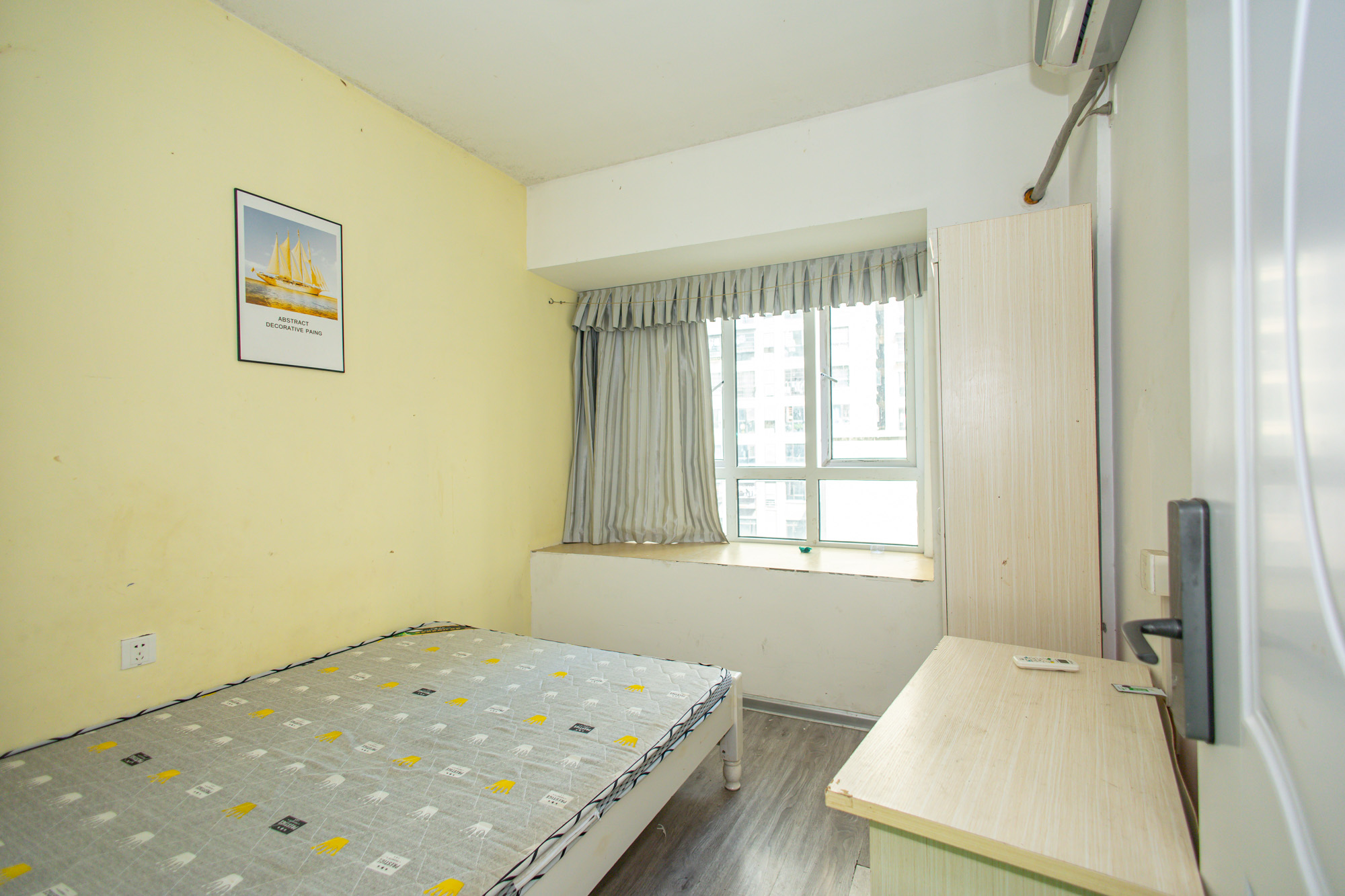 金科时代中心 4室2厅1卫 106.0万 金科时代中心 4室2厅1卫 106.0万客厅