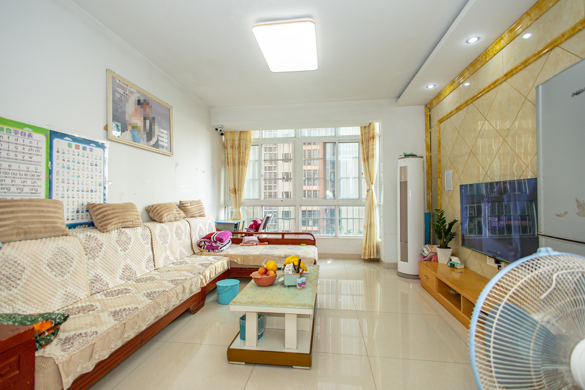 楚天世纪城东苑 2室2厅1卫 52.8万 楚天世纪城东苑 2室2厅1卫 52.8万客厅