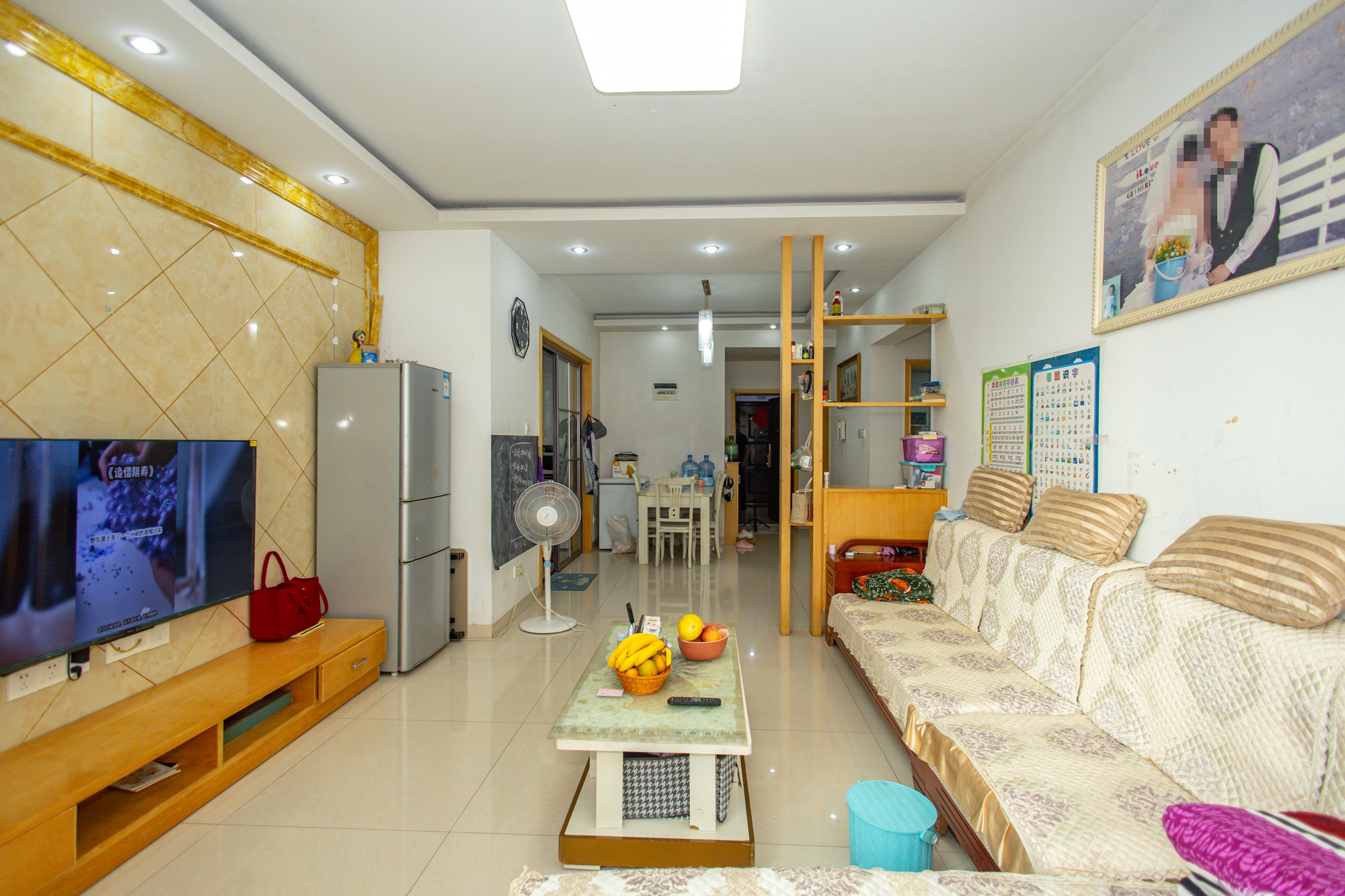 楚天世纪城东苑 2室2厅1卫 52.8万 楚天世纪城东苑 2室2厅1卫 52.8万客厅