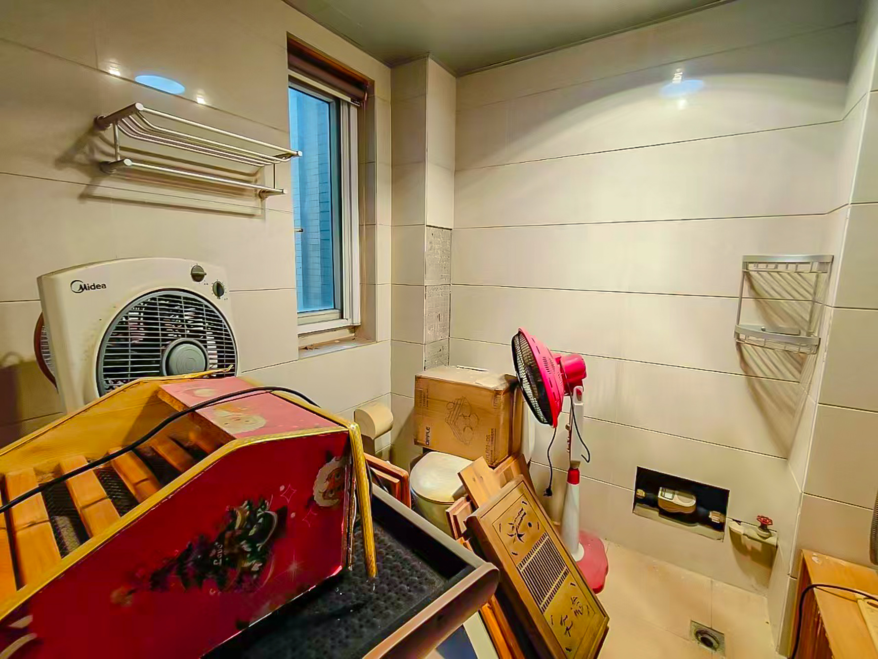 筑梦园 3室2厅2卫 65.0万 筑梦园 3室2厅2卫 65.0万卫生间