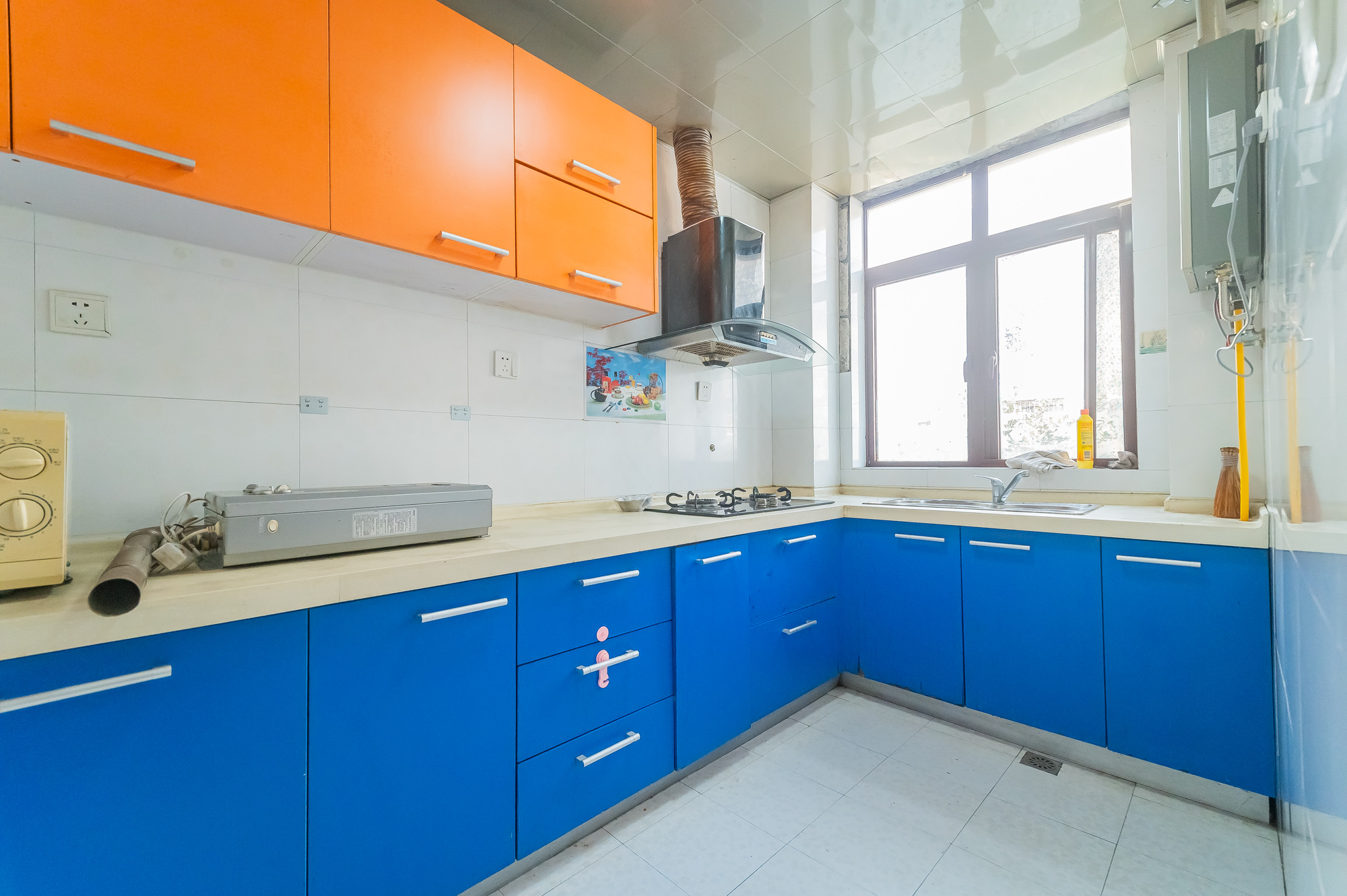 鹏基诺亚山林  3室2厅1卫    68.0万 鹏基诺亚山林  3室2厅1卫    68.0万厨房