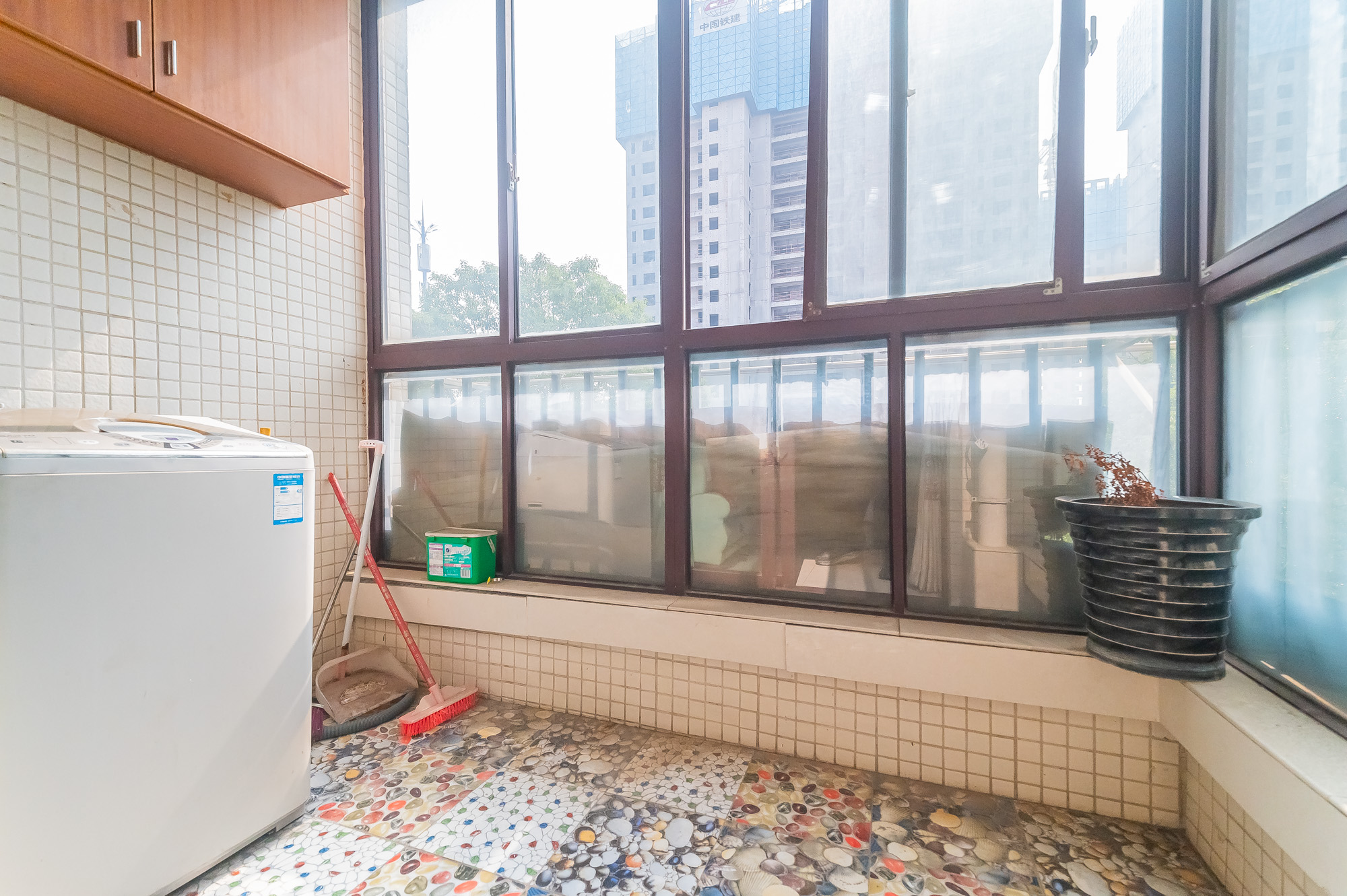 鹏基诺亚山林  3室2厅1卫    68.0万 鹏基诺亚山林  3室2厅1卫    68.0万阳台