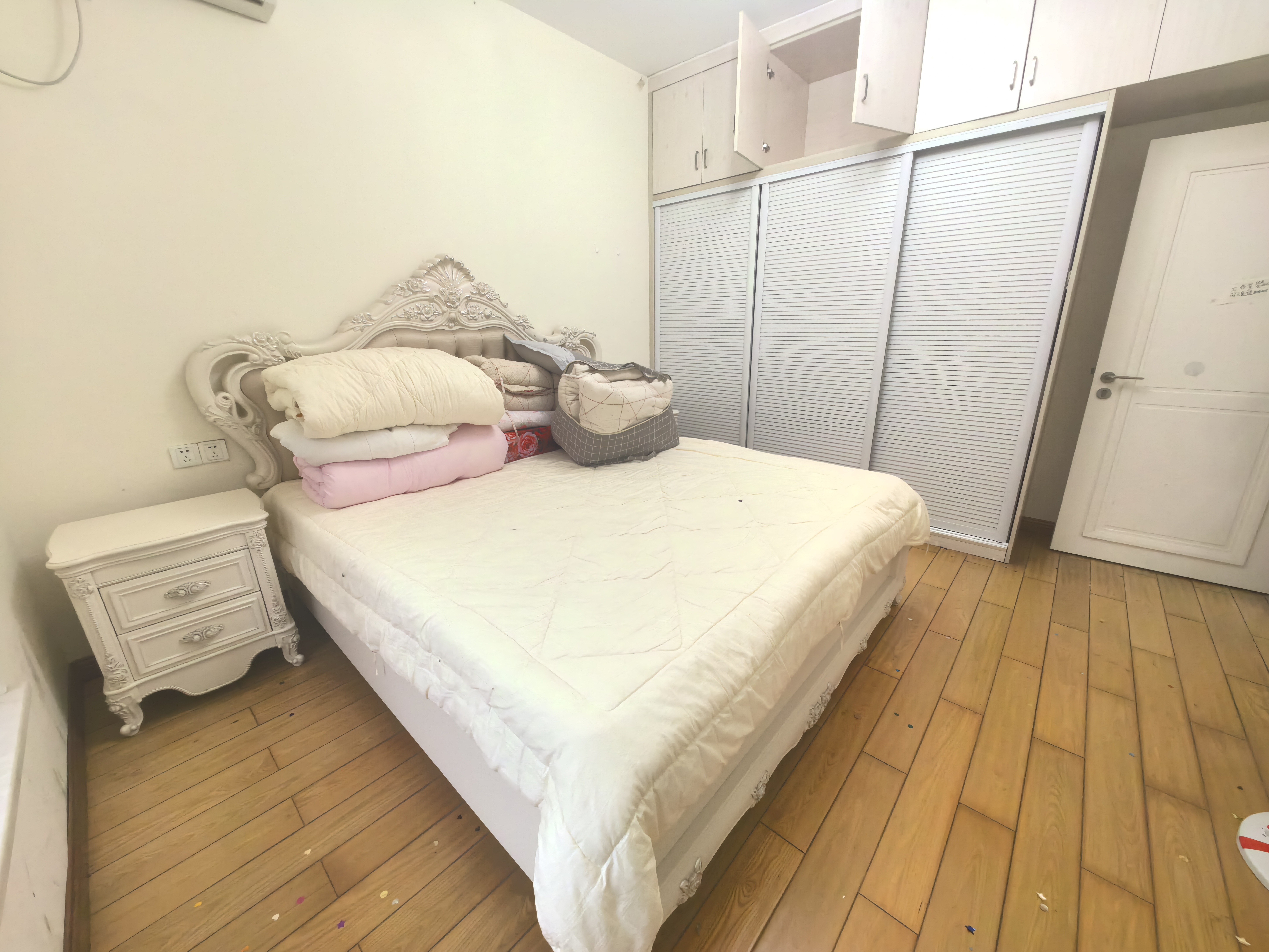 莱茵小镇 3室2厅1卫 30.8万 莱茵小镇 3室2厅1卫 30.8万室内图