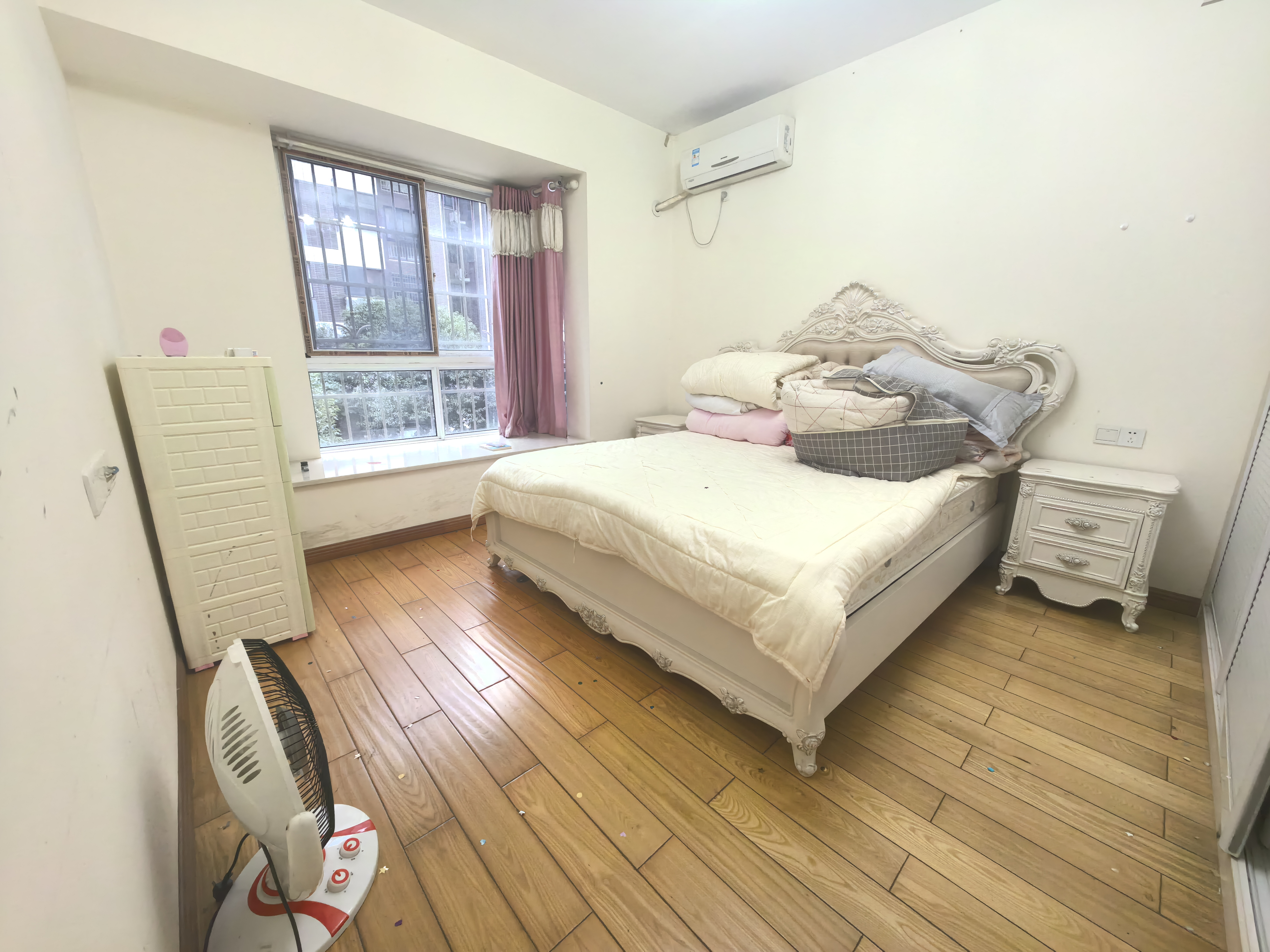 莱茵小镇 3室2厅1卫 30.8万 莱茵小镇 3室2厅1卫 30.8万室内图