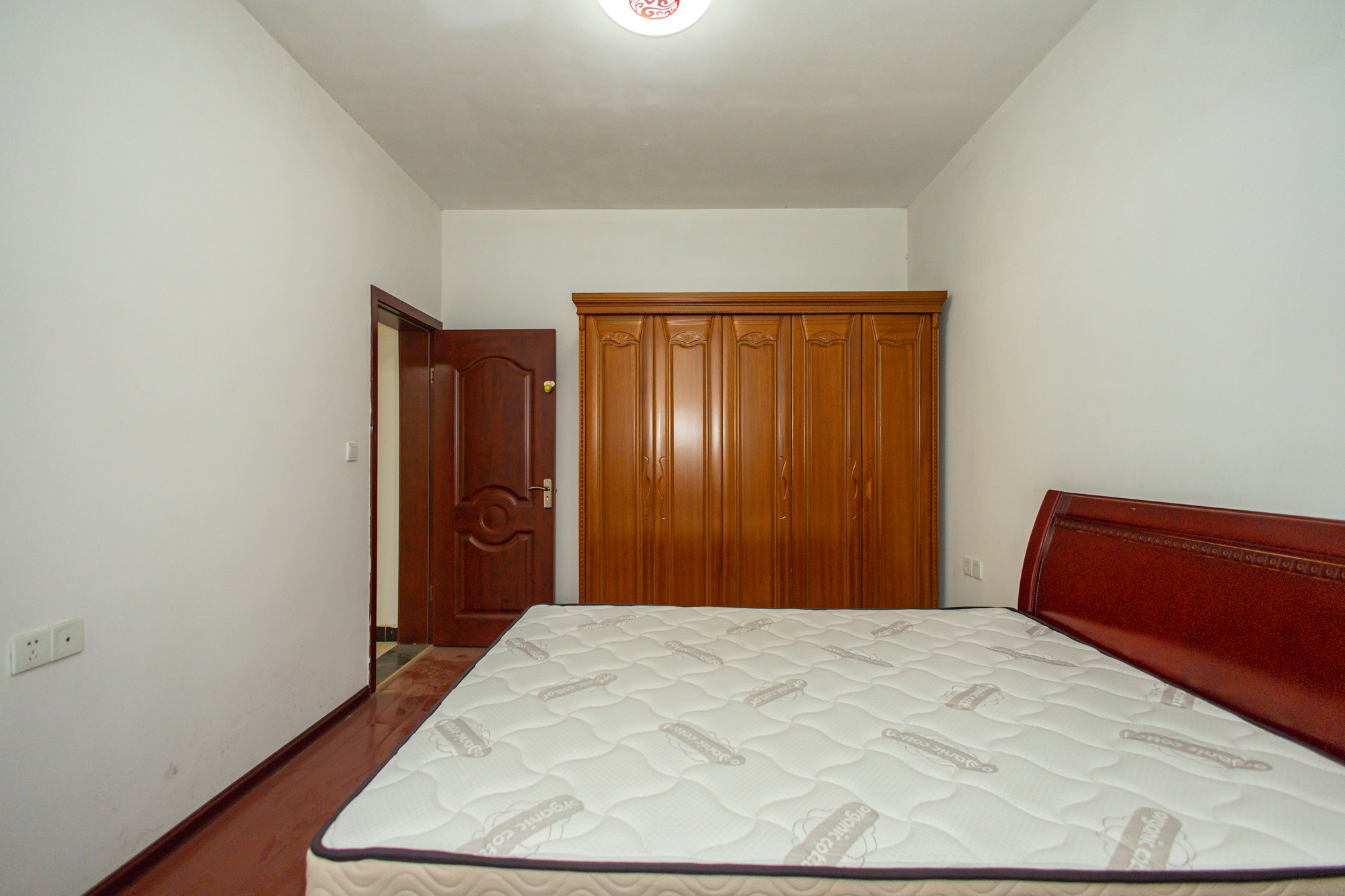 楚天世纪城东苑 1室2厅1卫 55.0万 楚天世纪城东苑 1室2厅1卫 55.0万卧室