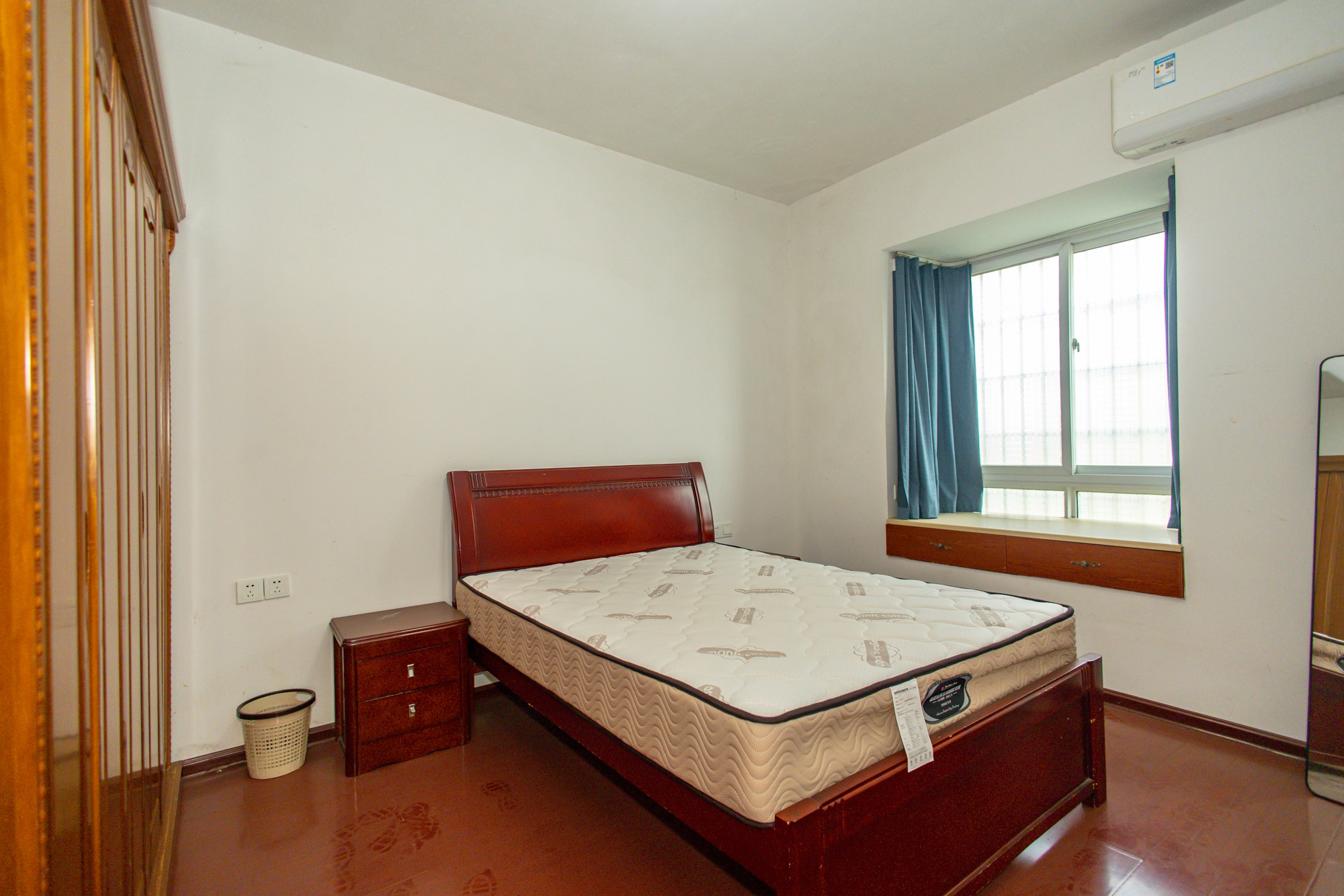 楚天世纪城东苑 1室2厅1卫 55.0万 楚天世纪城东苑 1室2厅1卫 55.0万卧室