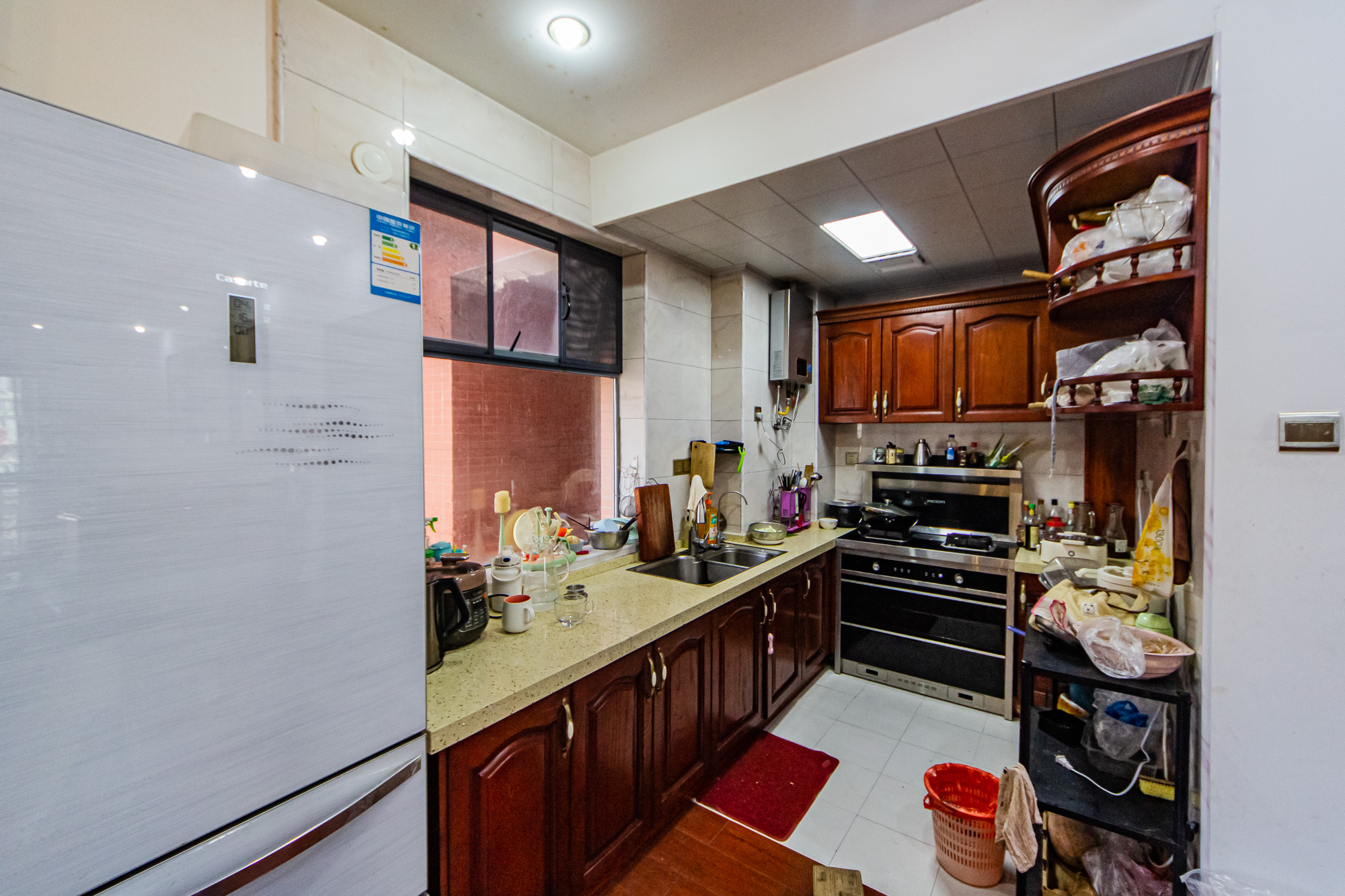 滨江君悦香邸 3室2厅2卫 130.0万 滨江君悦香邸 3室2厅2卫 130.0万厨房