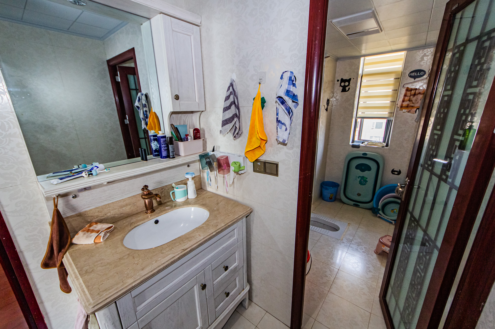 滨江君悦香邸 3室2厅2卫 130.0万 滨江君悦香邸 3室2厅2卫 130.0万卫生间