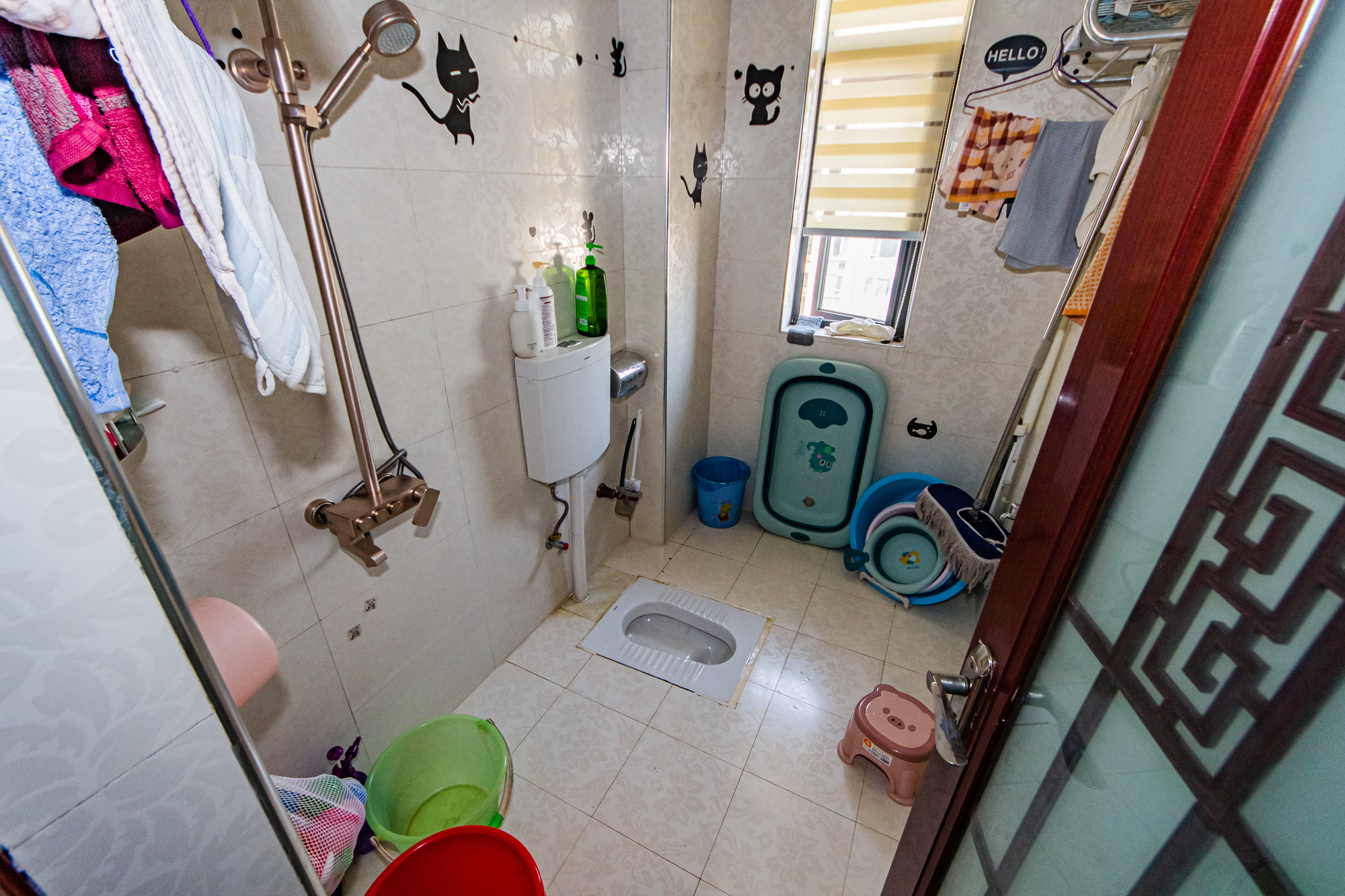 滨江君悦香邸 3室2厅2卫 130.0万 滨江君悦香邸 3室2厅2卫 130.0万卫生间