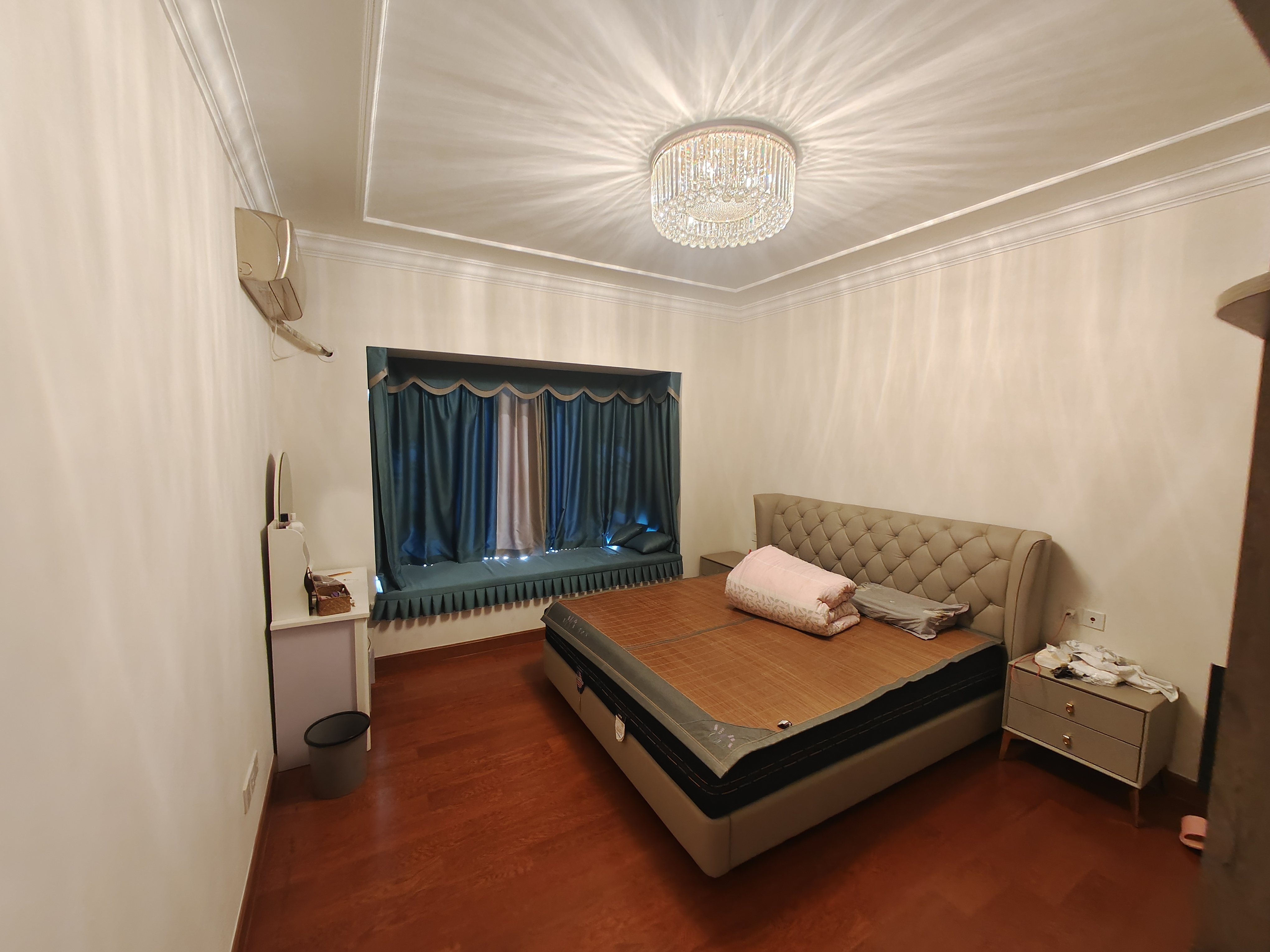 恒大华府  3室2厅2卫    150.0万 恒大华府  3室2厅2卫    150.0万室内图