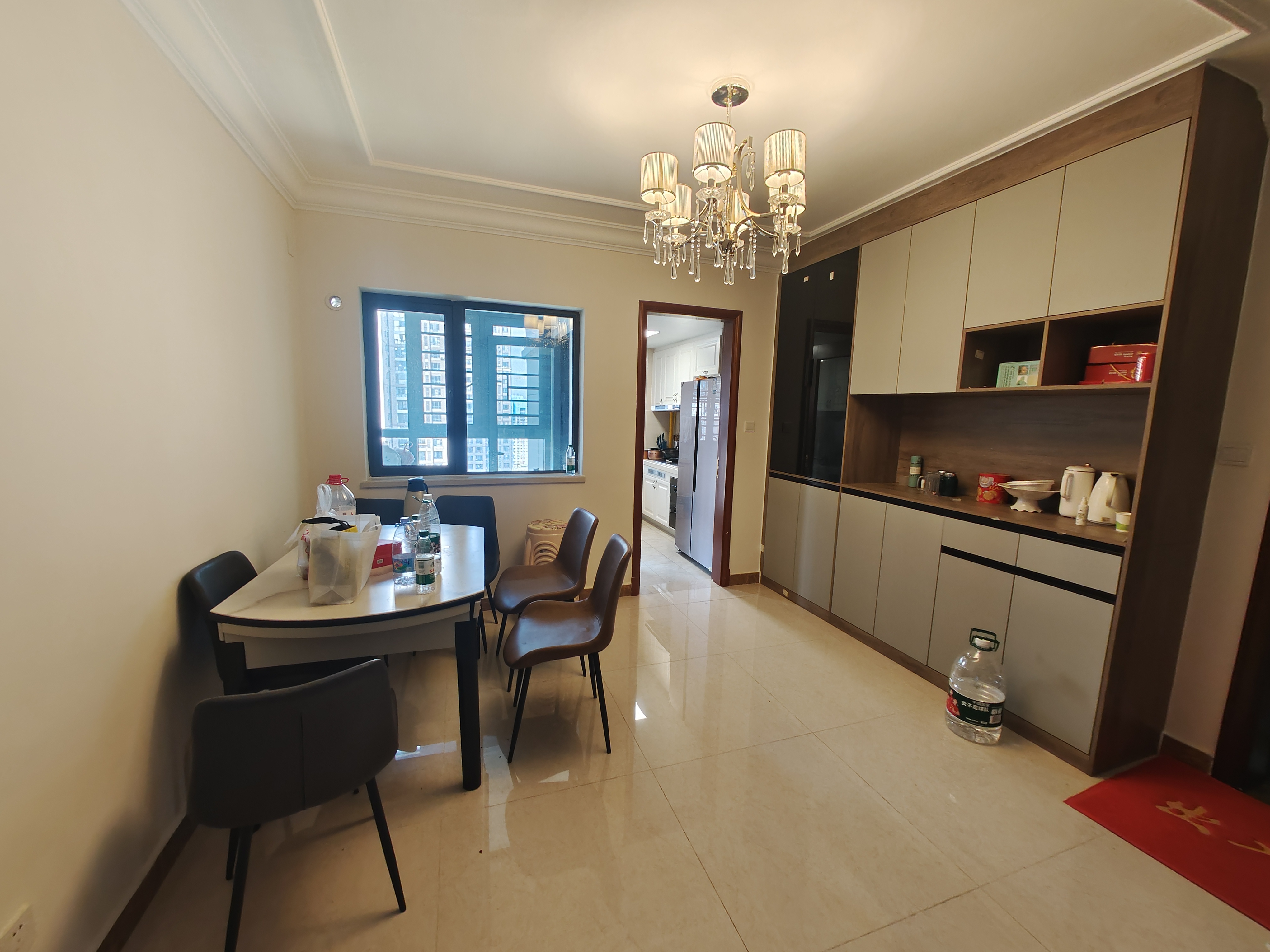 恒大华府  3室2厅2卫    150.0万 恒大华府  3室2厅2卫    150.0万室内图