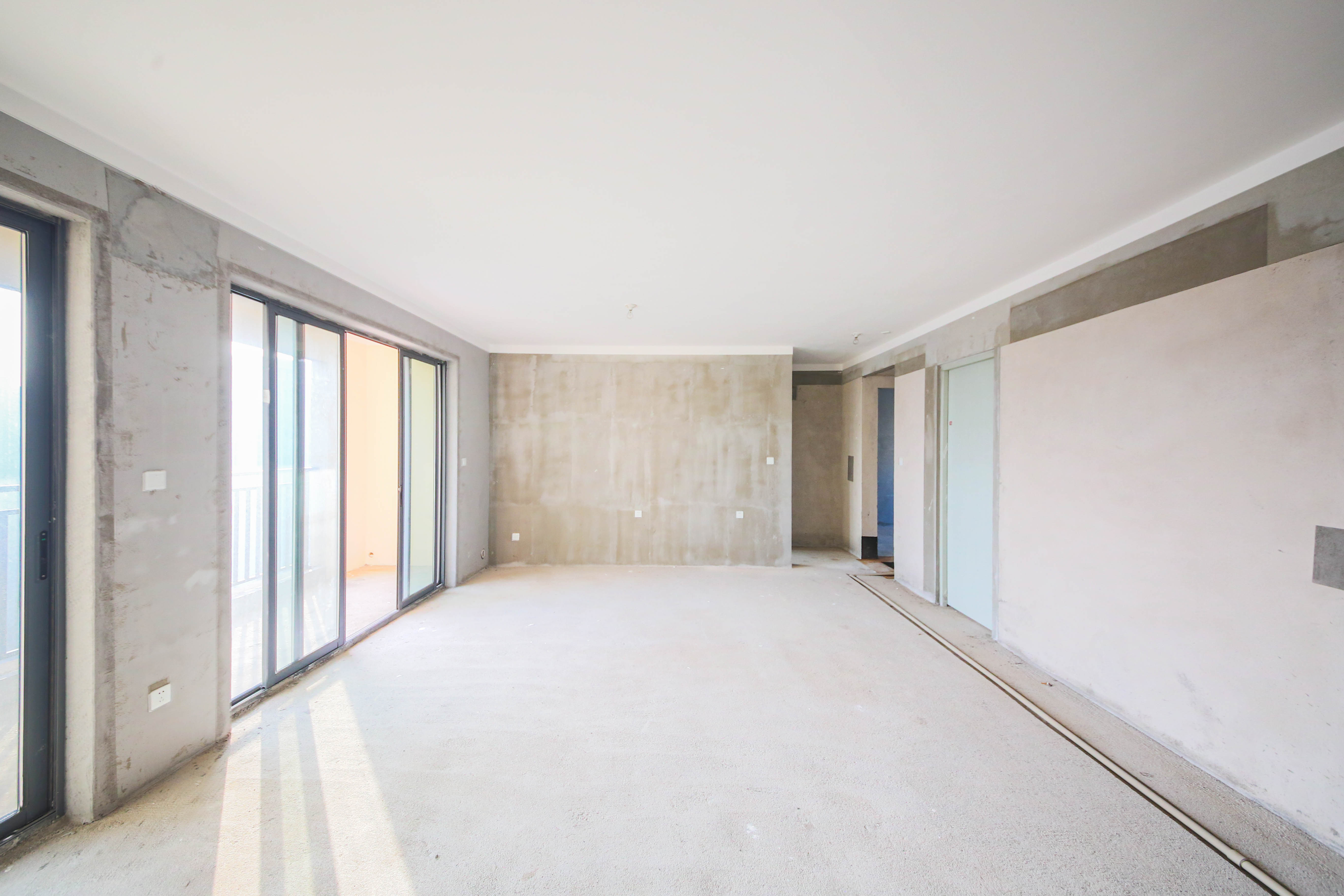 中建钰和城  4室2厅2卫   178.00万