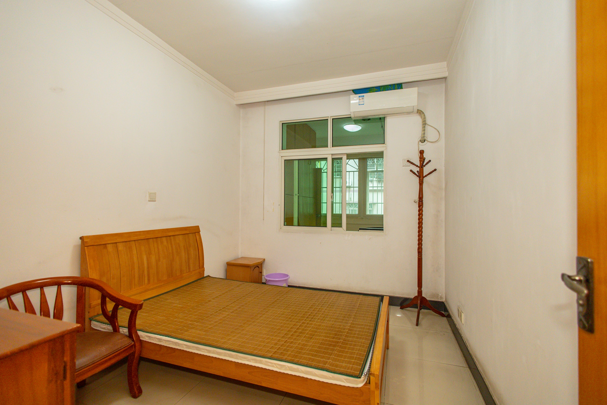 圆梦花园 3室2厅2卫 60.0万 圆梦花园 3室2厅2卫 60.0万卧室