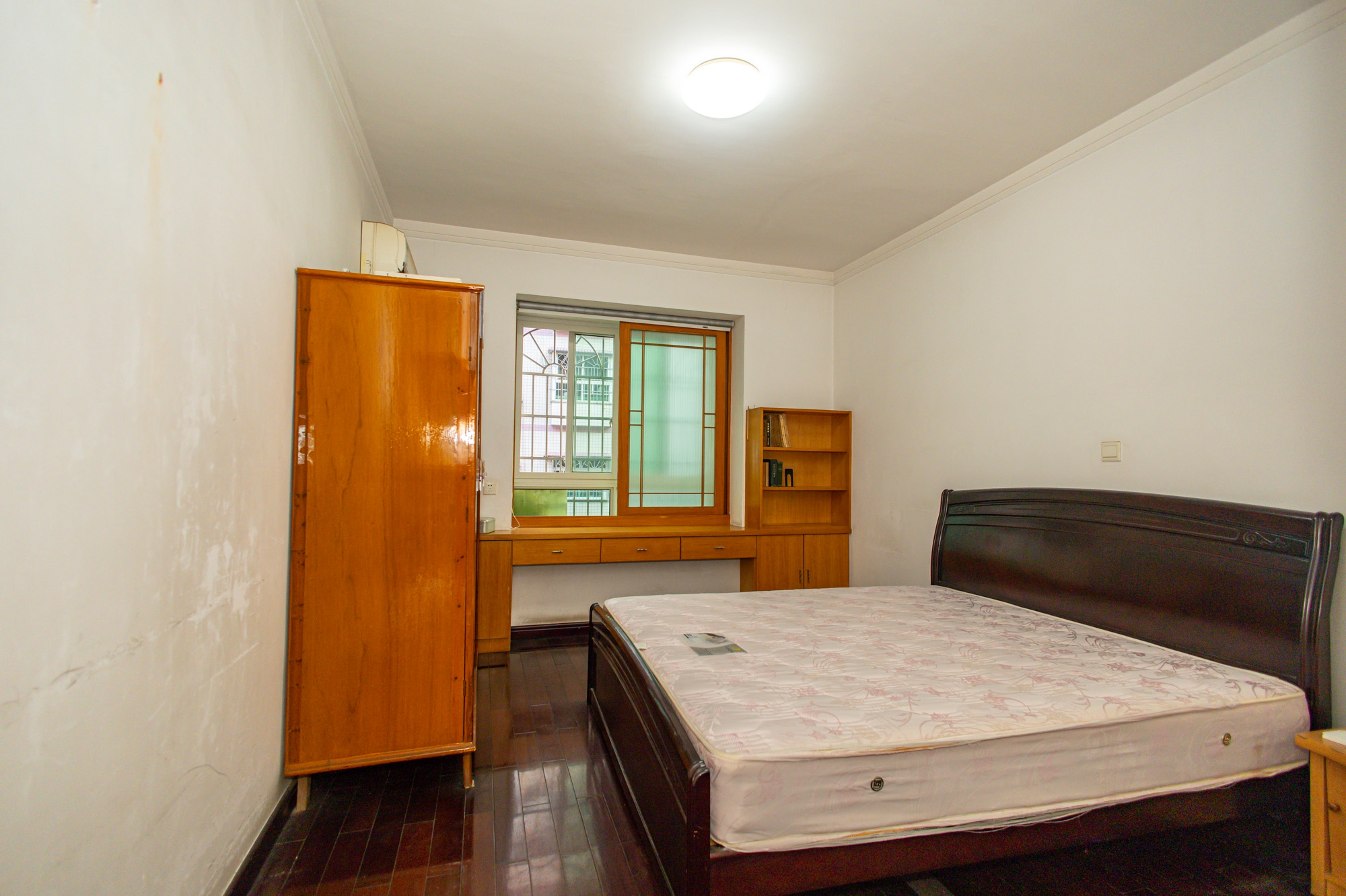 圆梦花园 3室2厅2卫 60.0万 圆梦花园 3室2厅2卫 60.0万卧室