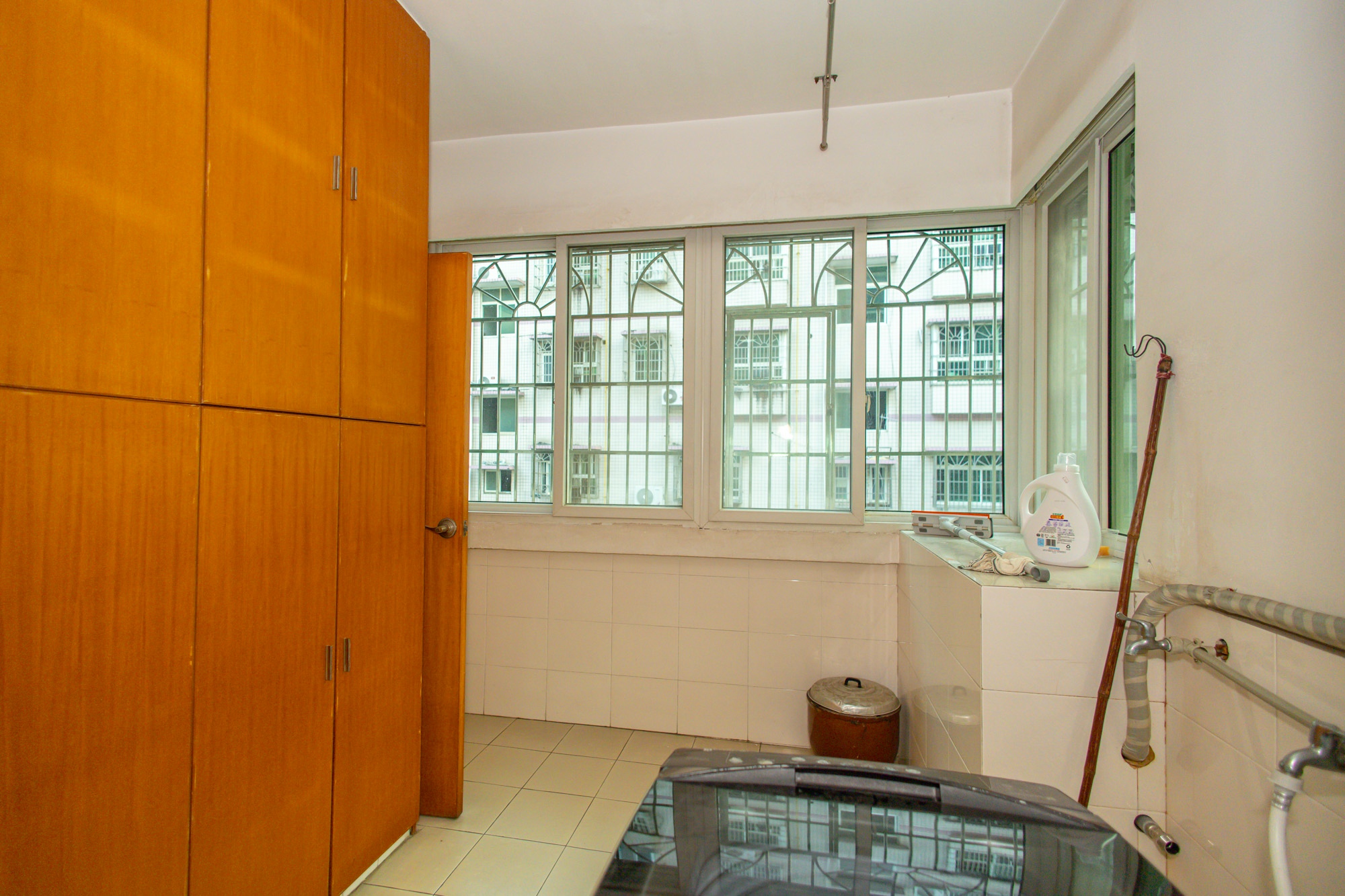 圆梦花园 3室2厅2卫 60.0万 圆梦花园 3室2厅2卫 60.0万阳台