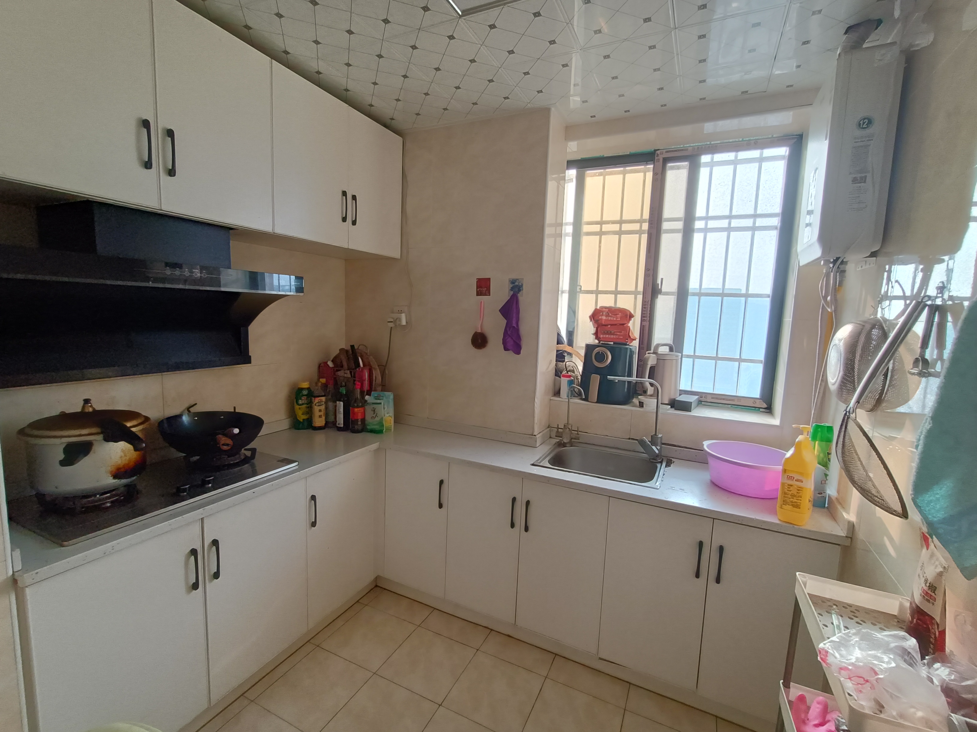 东城商业广场(东成) 2室1厅1卫 2000.0元/月 东城商业广场(东成) 2室1厅1卫 2000.0元/月室内图