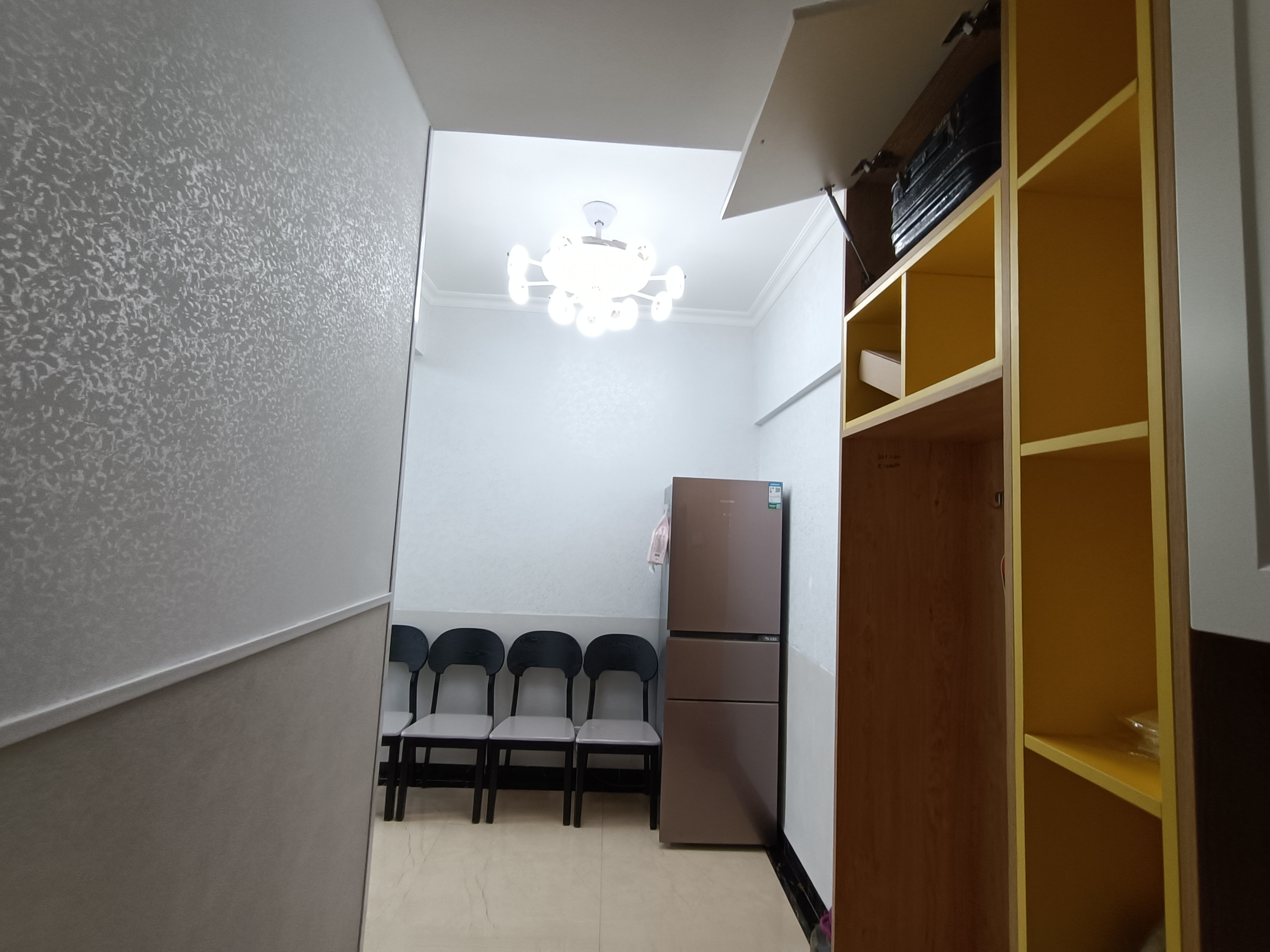 东城商业广场(东成) 2室1厅1卫 2000.0元/月 东城商业广场(东成) 2室1厅1卫 2000.0元/月室内图