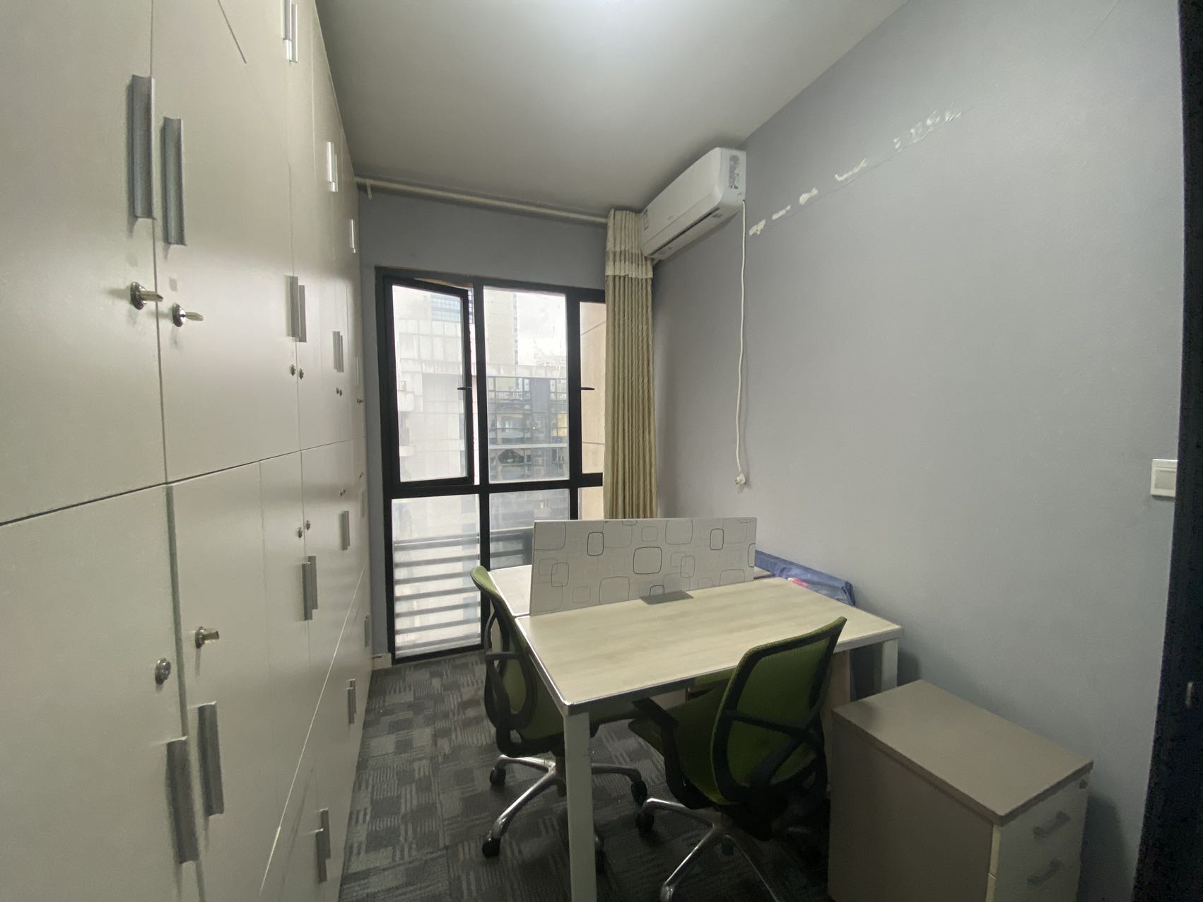 德思勤城市广场(宝格丽公寓) 3室1厅1卫 4000.0元/月 德思勤城市广场(宝格丽公寓) 3室1厅1卫 4000.0元/月室内图