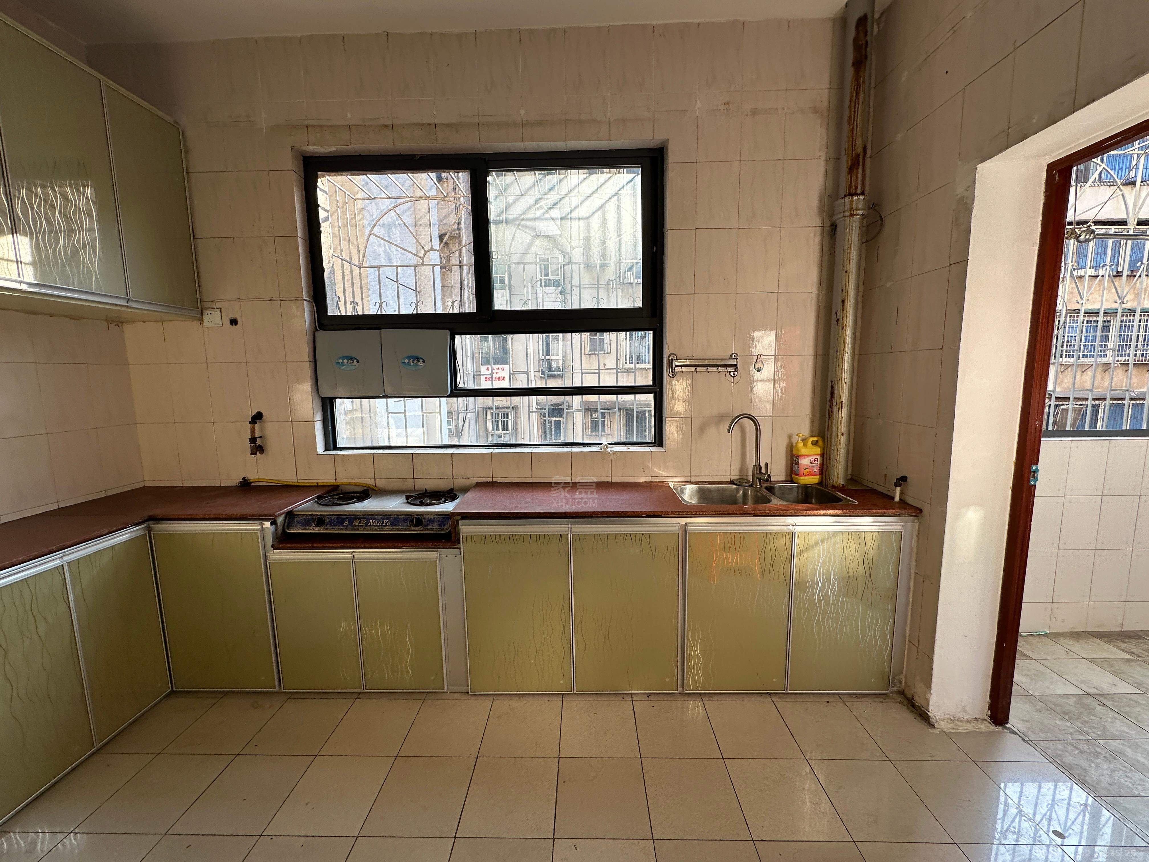 金泉小区 3室2厅1卫 1200.0元/月 金泉小区 3室2厅1卫 1200.0元/月室内图