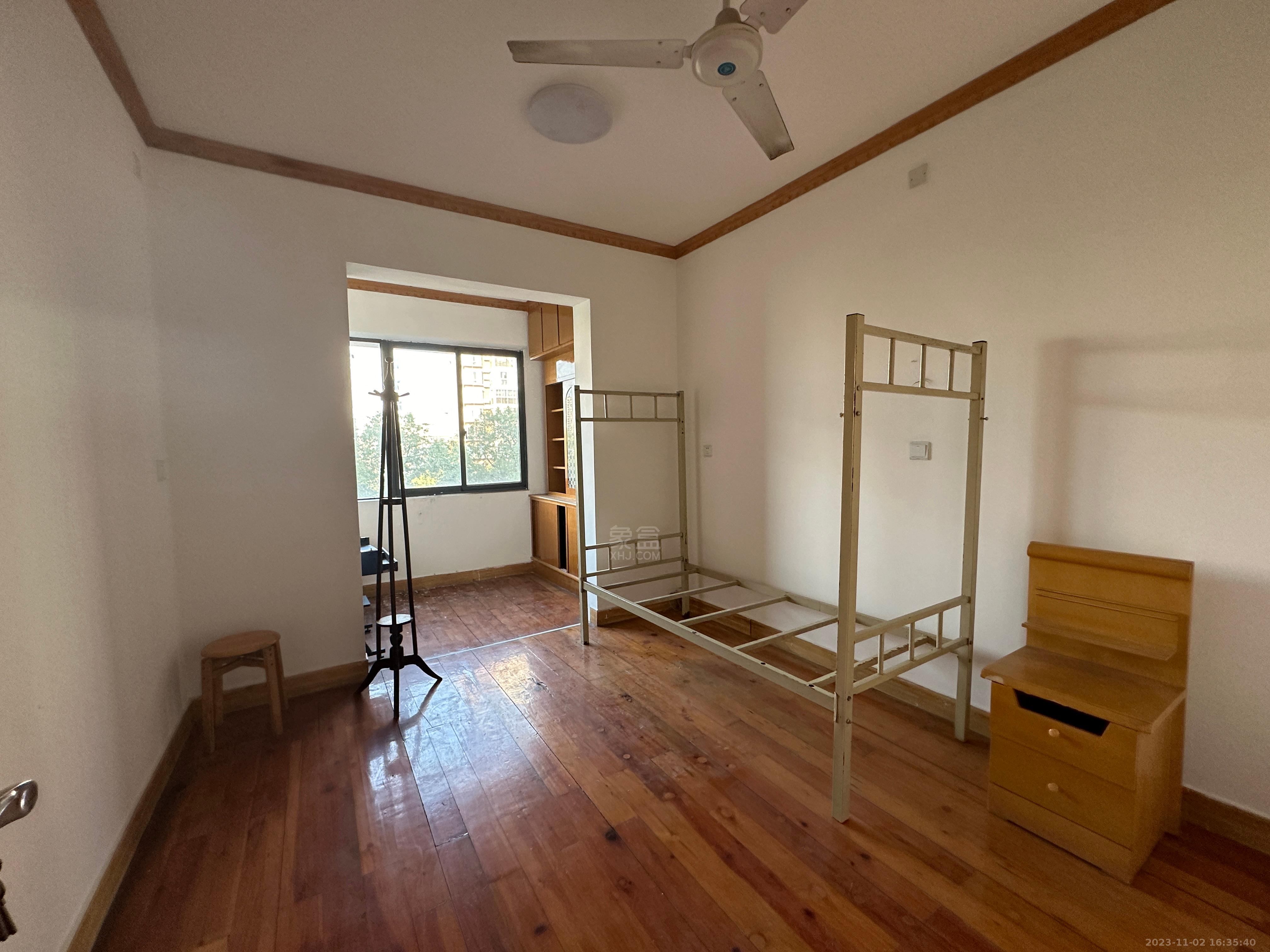 金泉小区 3室2厅1卫 1200.0元/月 金泉小区 3室2厅1卫 1200.0元/月室内图