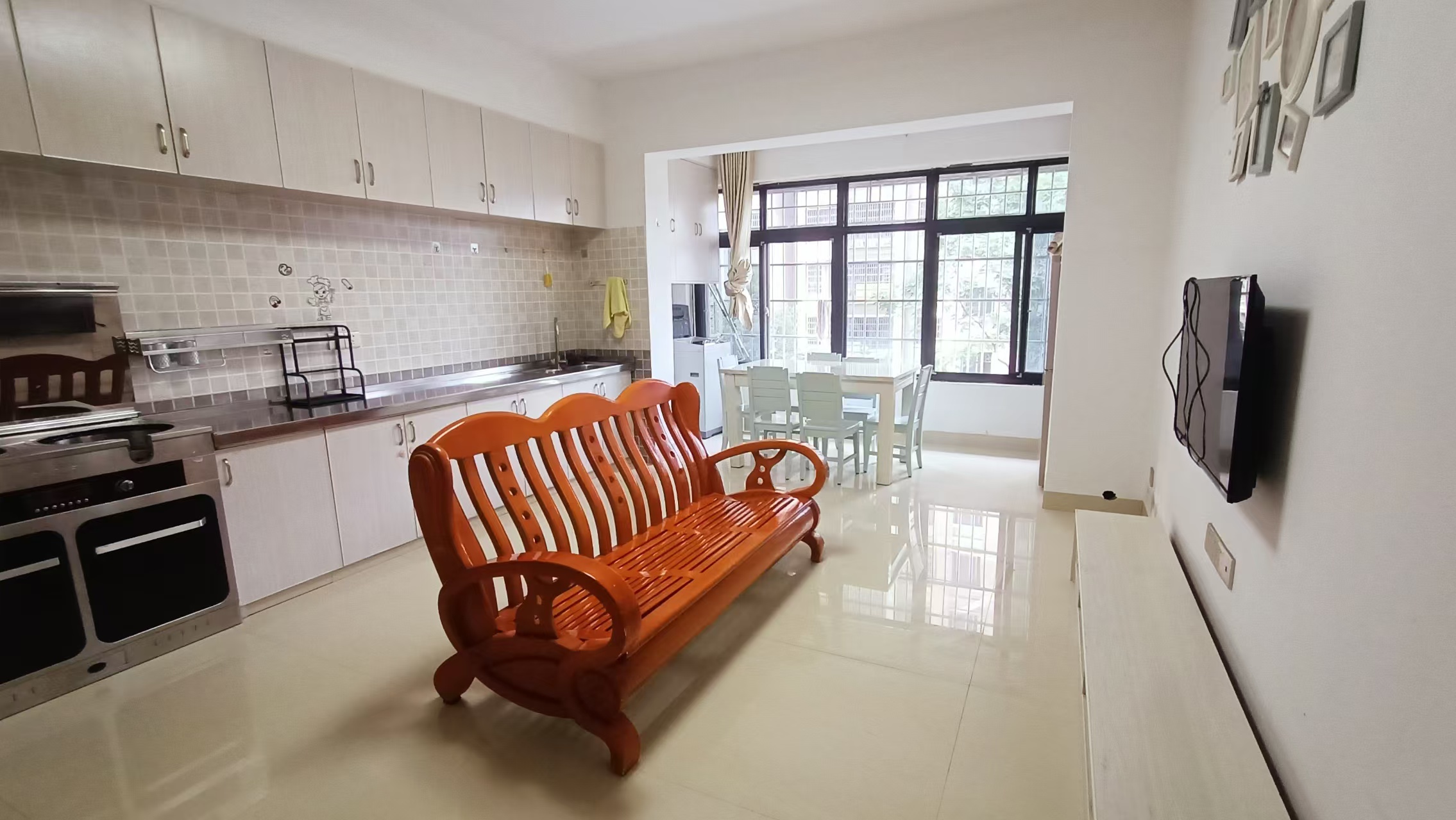 新塘家园安置小区 2室2厅1卫 1250.0元/月 新塘家园安置小区 2室2厅1卫 1250.0元/月室内图