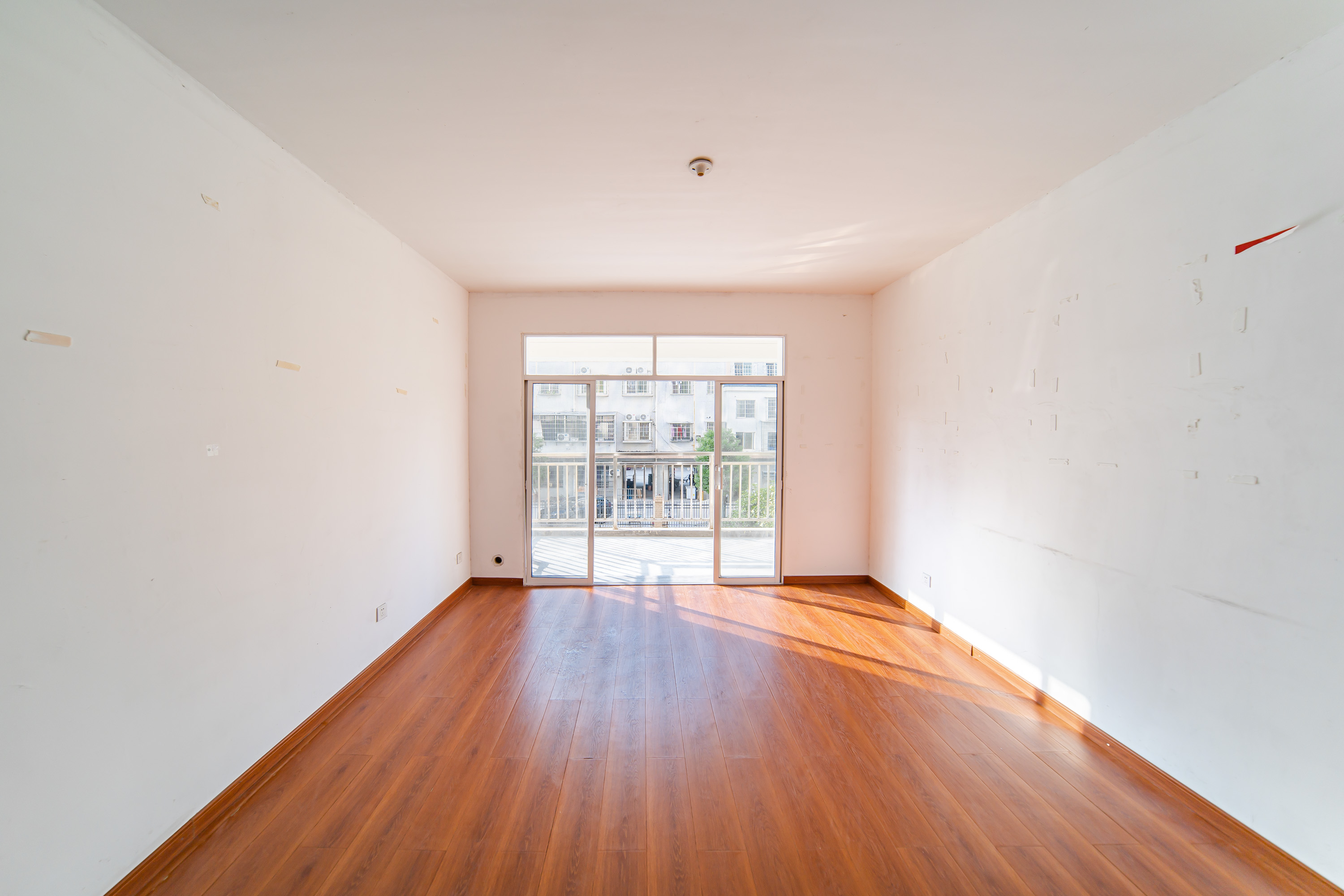 荣升家园(湘江熙岸) 2室2厅1卫 54.00万 荣升家园(湘江熙岸) 2室2厅1卫 54.00万客厅