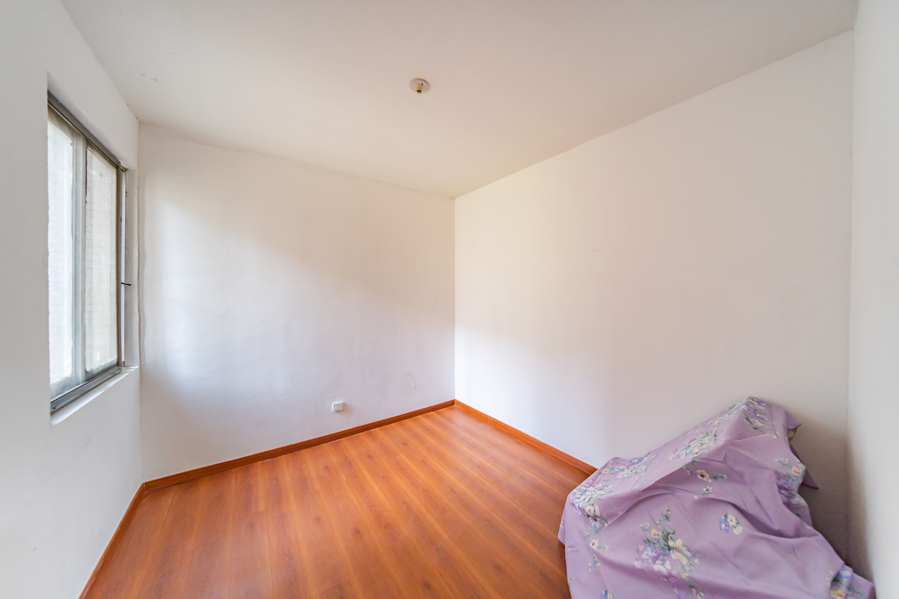 荣升家园(湘江熙岸) 2室2厅1卫 54.00万 荣升家园(湘江熙岸) 2室2厅1卫 54.00万卧室