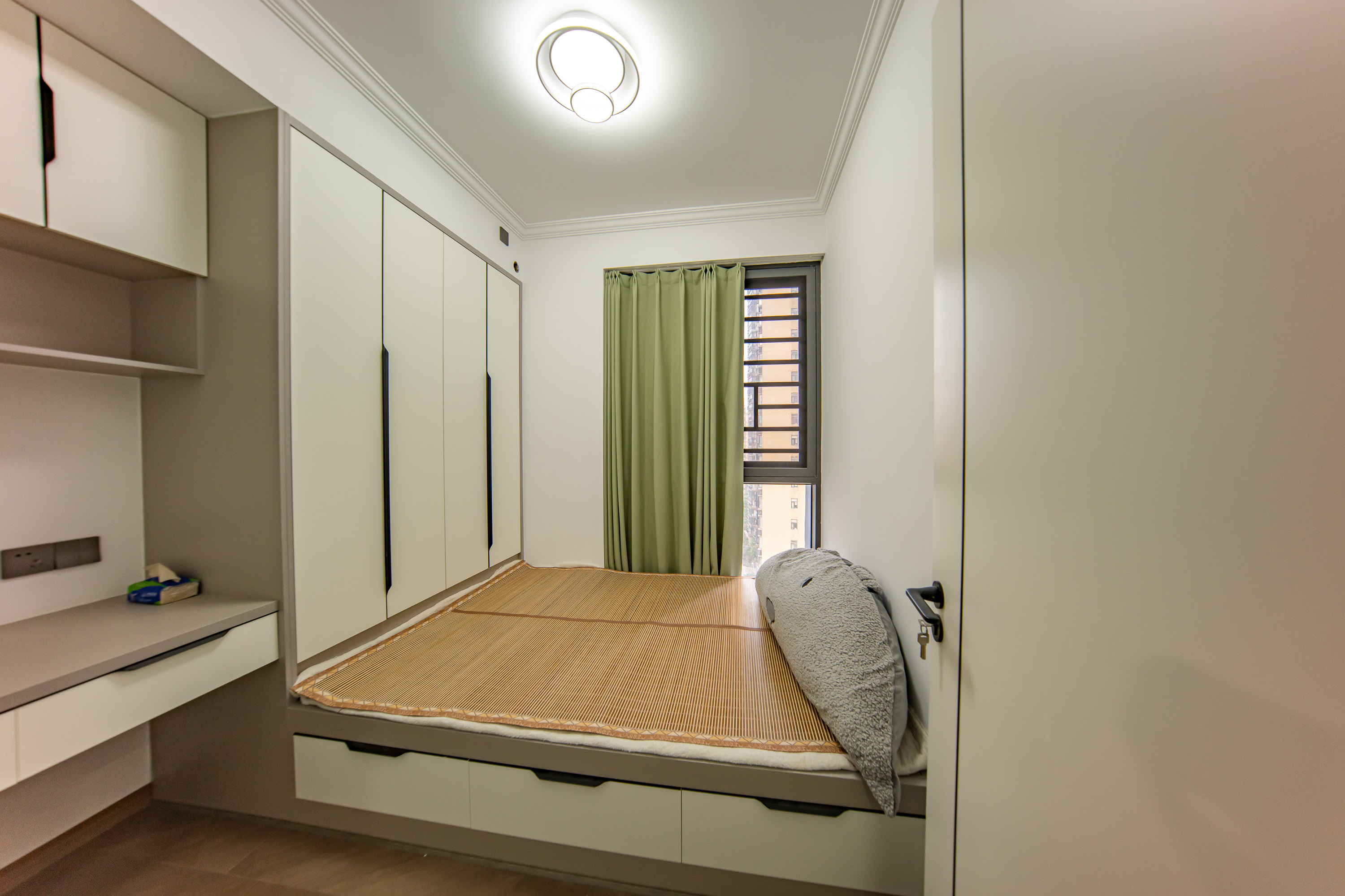 蔷薇国际 3室2厅2卫 92.0万 蔷薇国际 3室2厅2卫 92.0万卧室