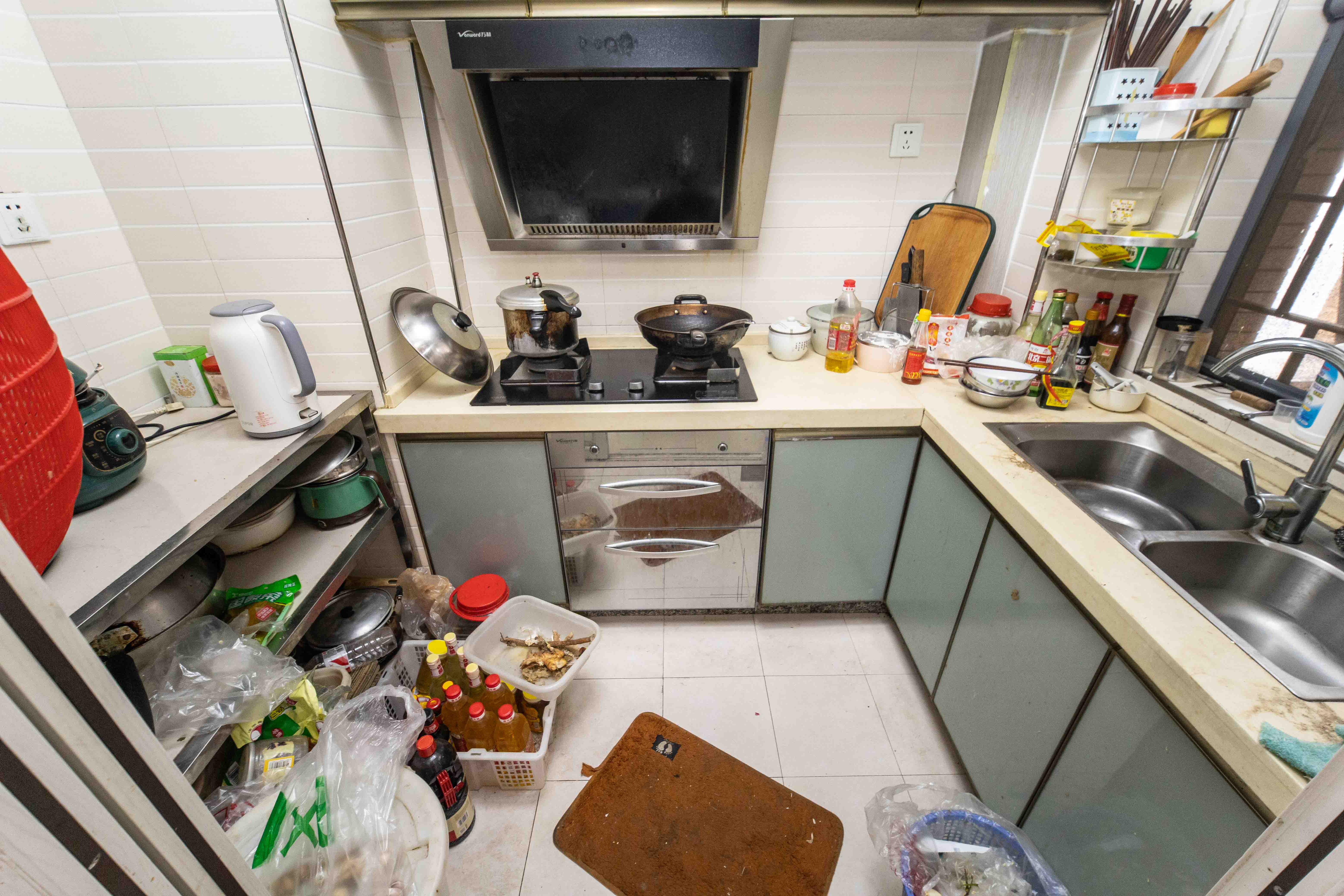 鸿基橄榄君庭 3室2厅1卫 79.0万 鸿基橄榄君庭 3室2厅1卫 79.0万厨房