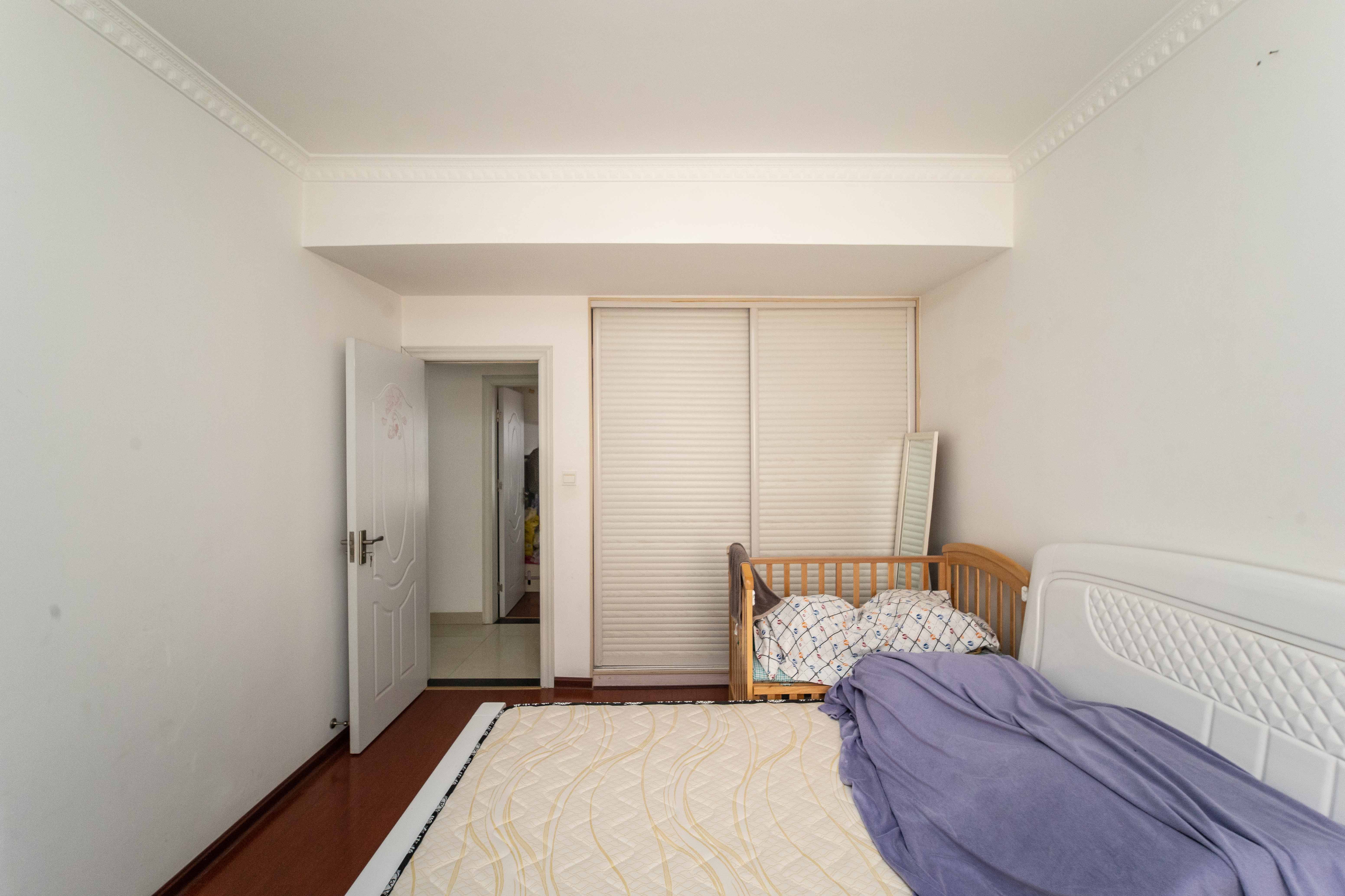 鸿基橄榄君庭 3室2厅1卫 79.0万 鸿基橄榄君庭 3室2厅1卫 79.0万卧室