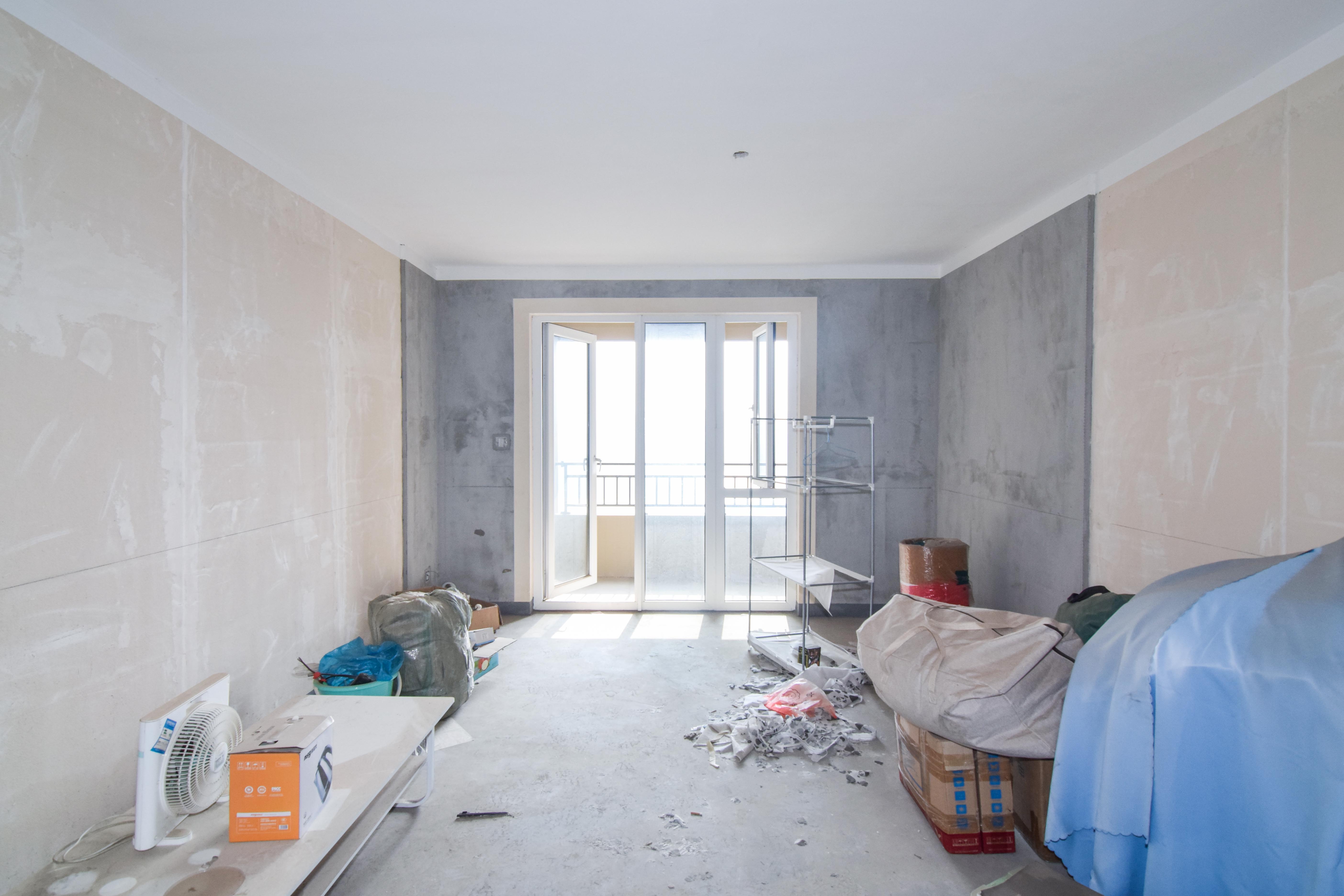 金地三千府(金地湖山樾、金地自在城)  3室2厅1卫   56.00万 金地三千府(金地湖山樾、金地自在城)  3室2厅1卫   56.00万客厅