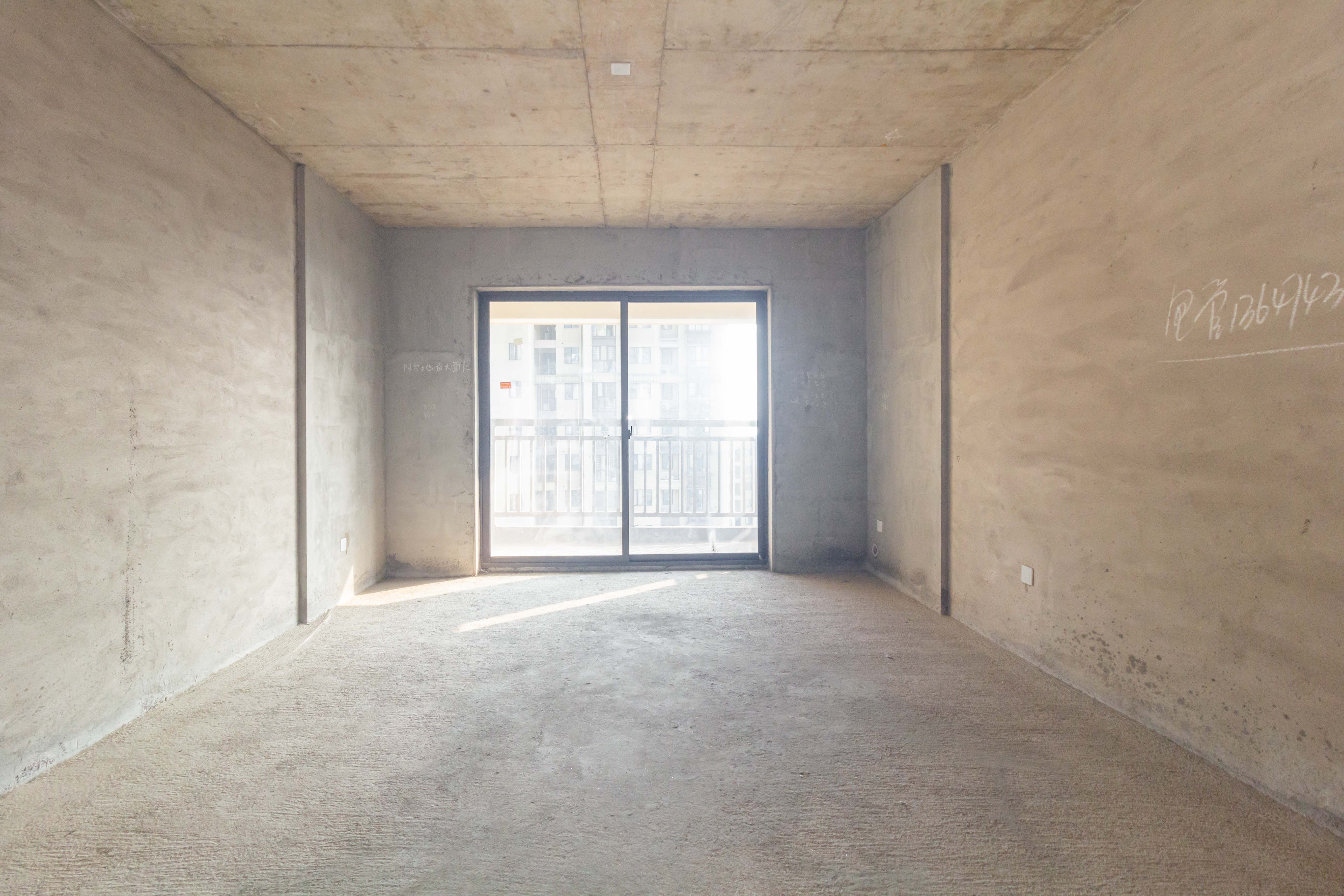 广悦星苑润园 4室2厅2卫 79.0万 广悦星苑润园 4室2厅2卫 79.0万客厅