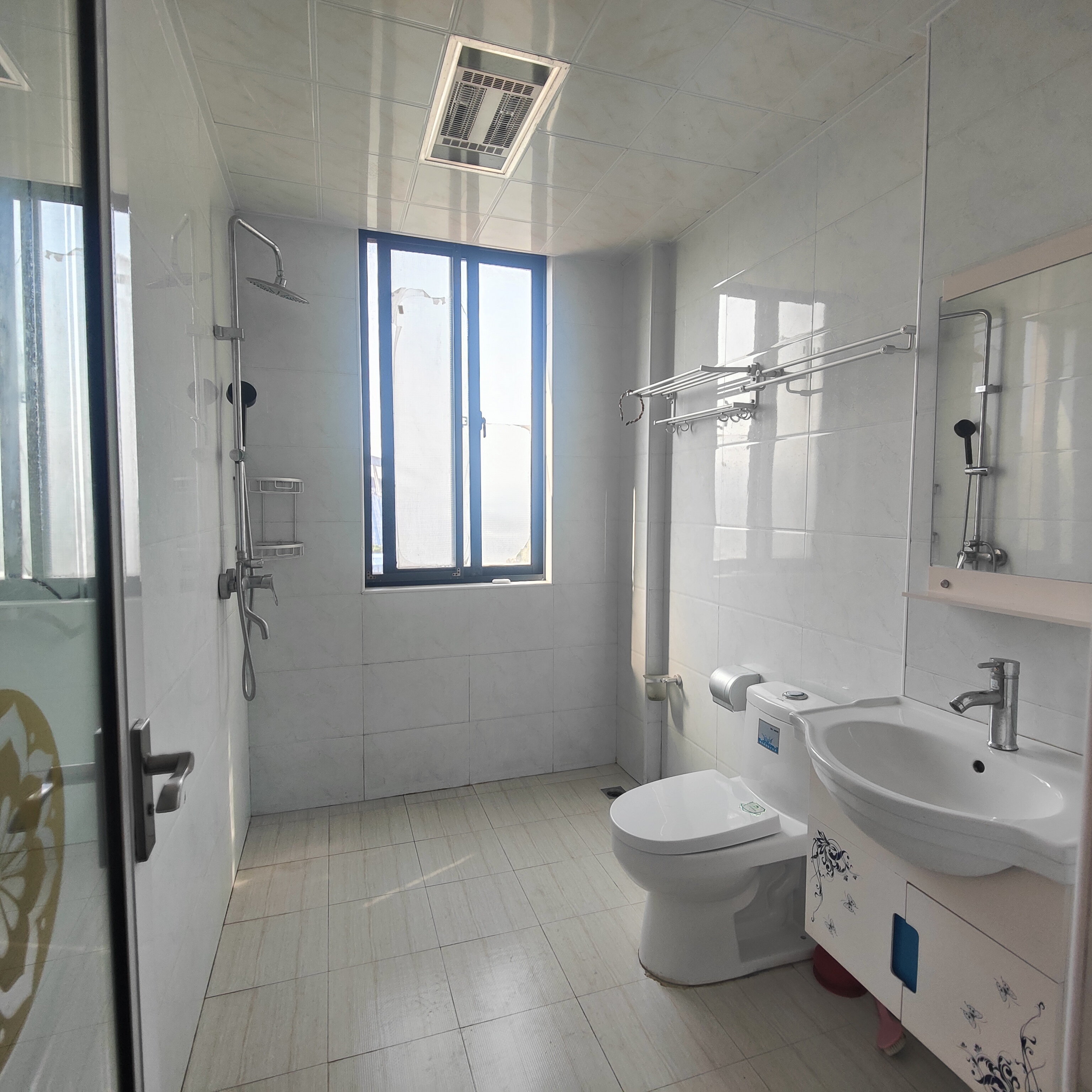 尚格名城香榭丽舍  3室2厅2卫    66.8万 尚格名城香榭丽舍  3室2厅2卫    66.8万室内图