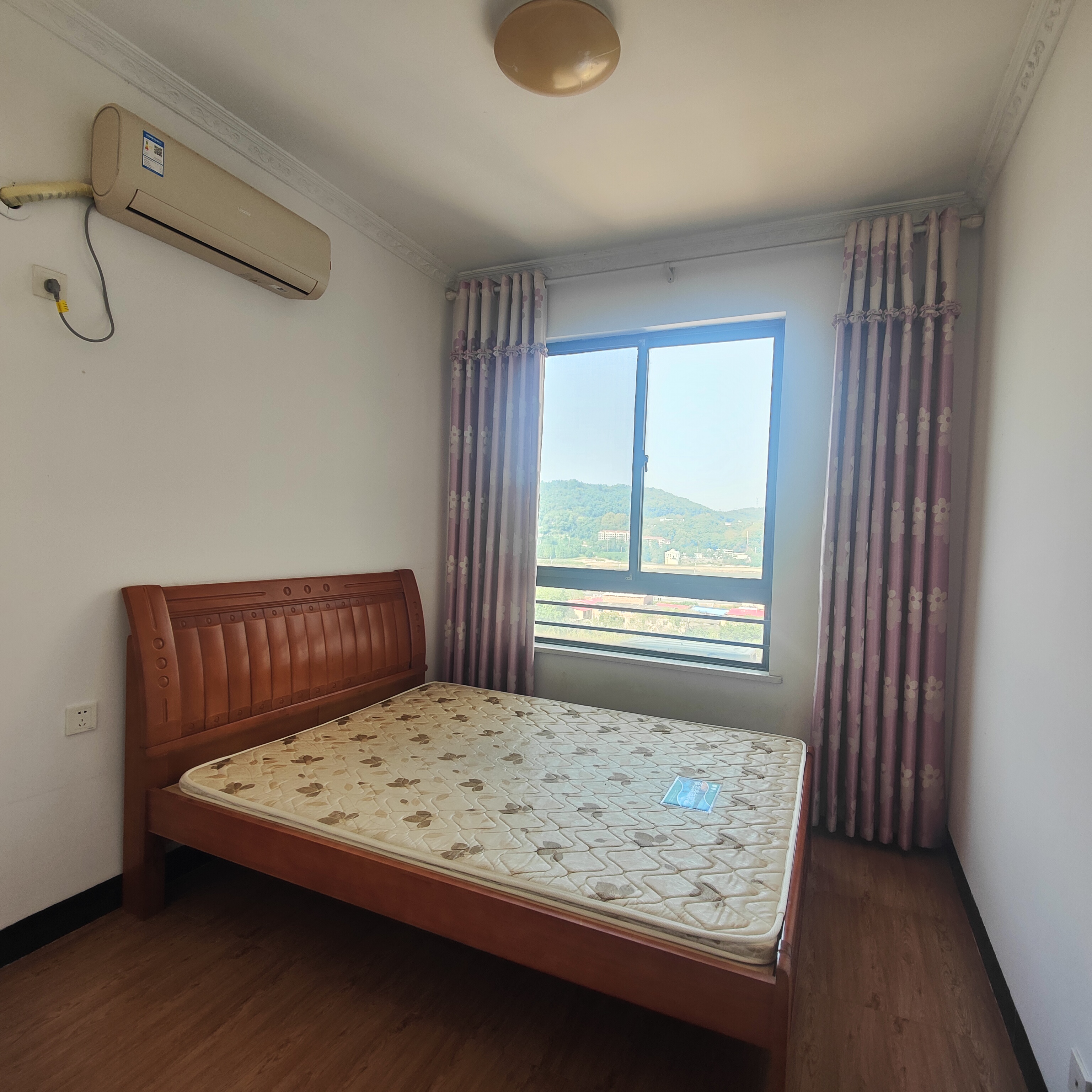 尚格名城香榭丽舍  3室2厅2卫    66.8万 尚格名城香榭丽舍  3室2厅2卫    66.8万室内图