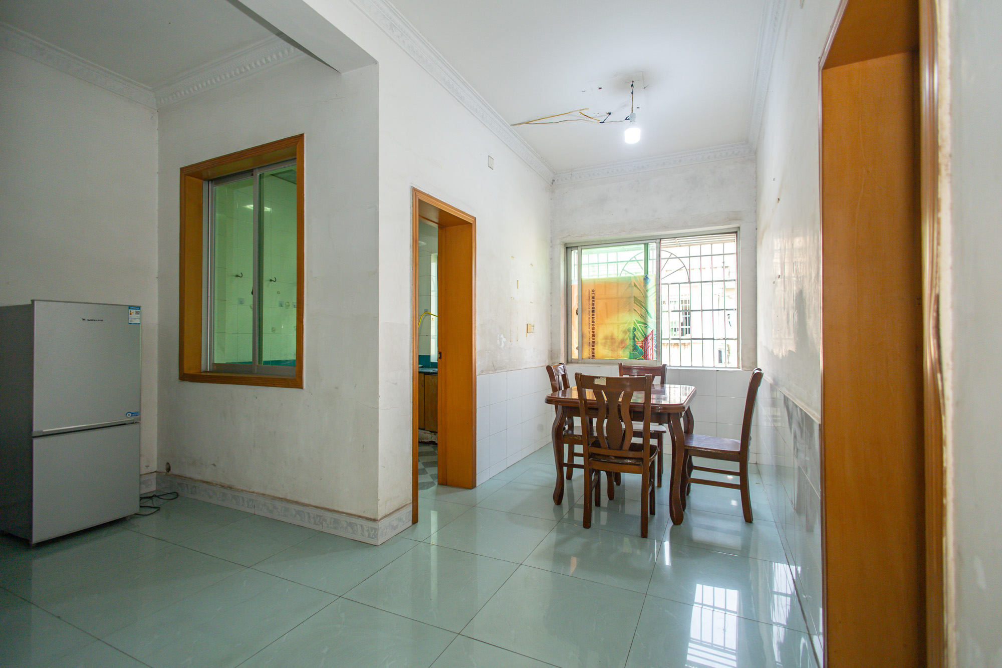 中南汽车世界  3室2厅1卫    33.8万 中南汽车世界  3室2厅1卫    33.8万其他