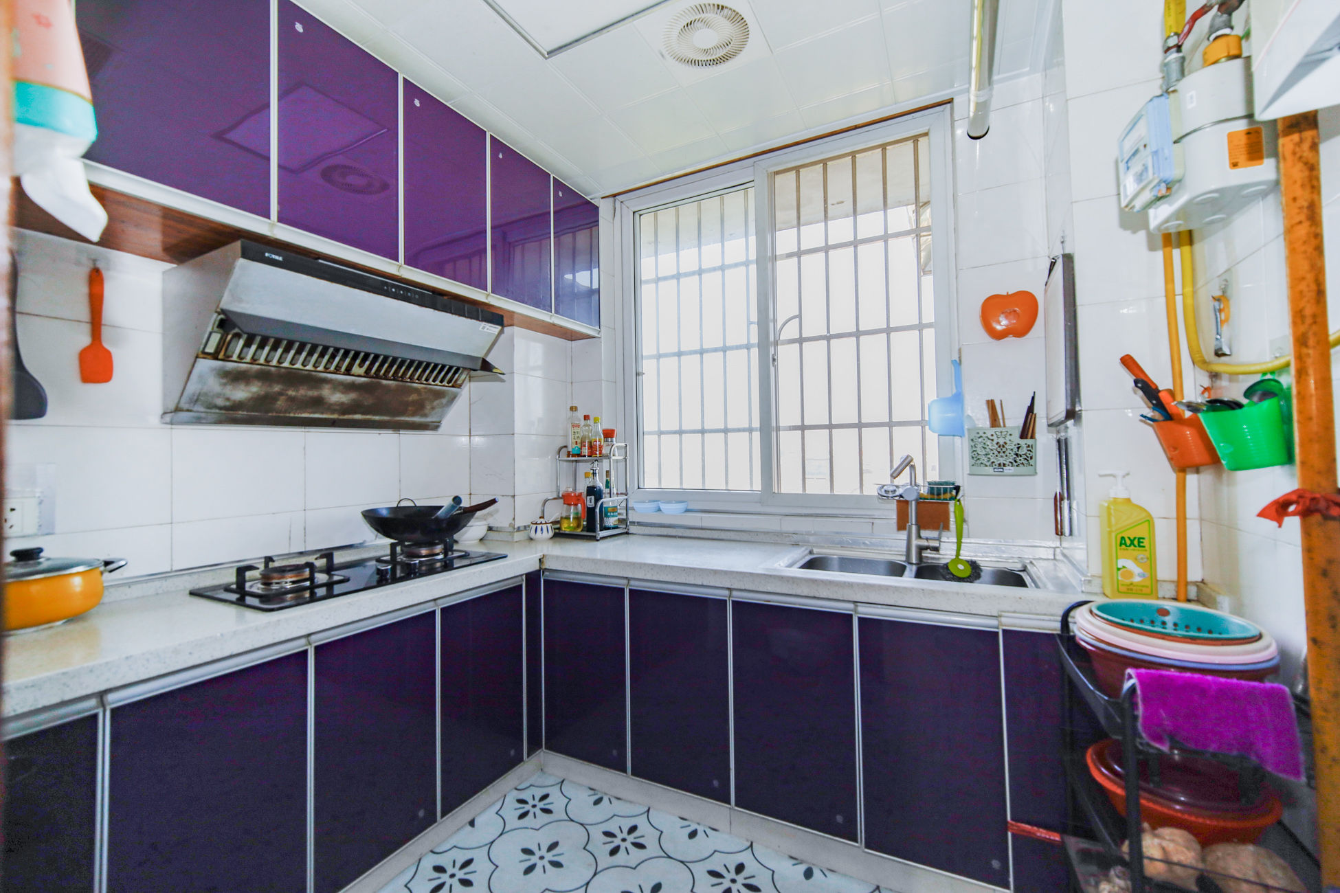 德馨园 4室2厅2卫 59.8万 德馨园 4室2厅2卫 59.8万厨房