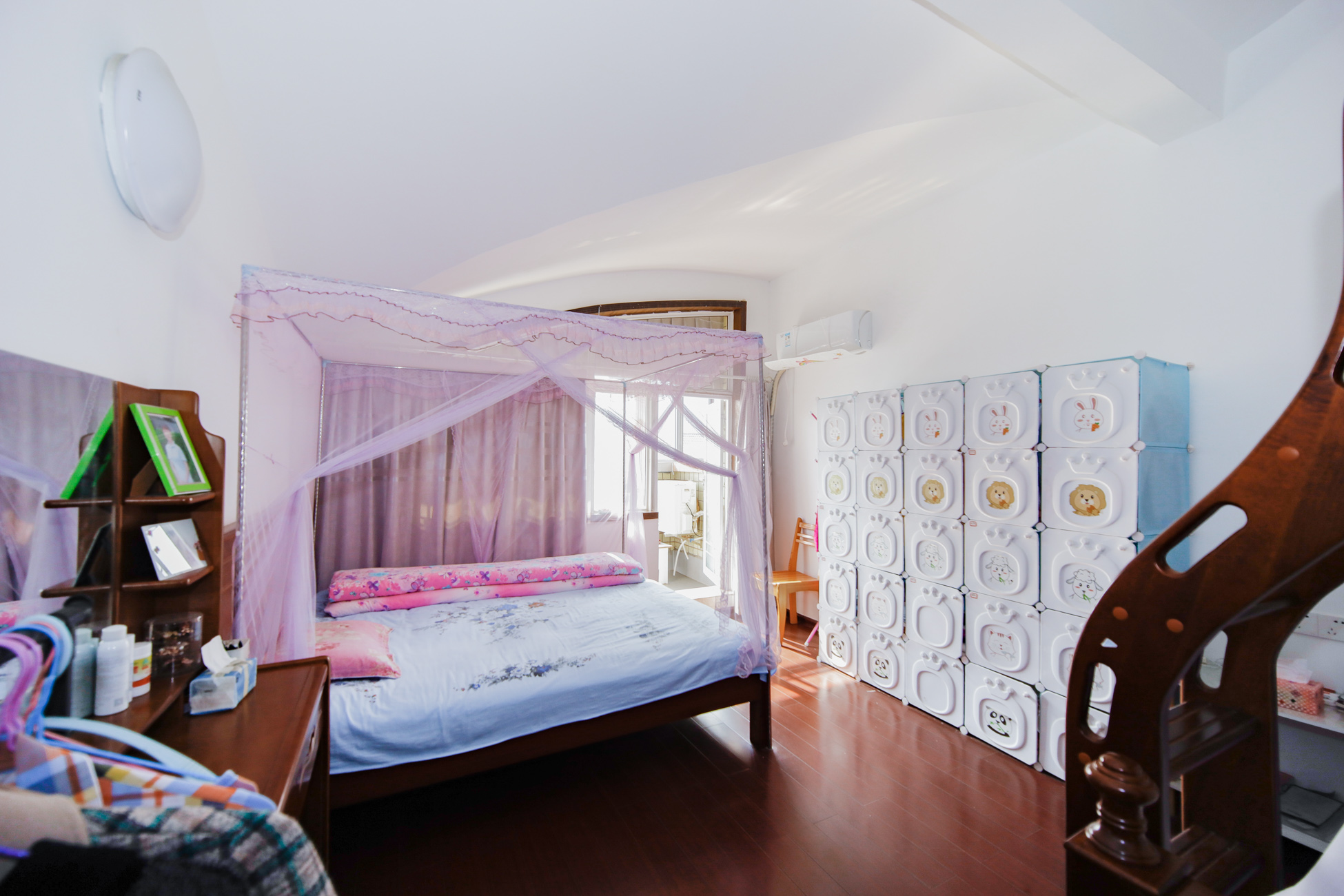 德馨园 4室2厅2卫 59.8万 德馨园 4室2厅2卫 59.8万卧室