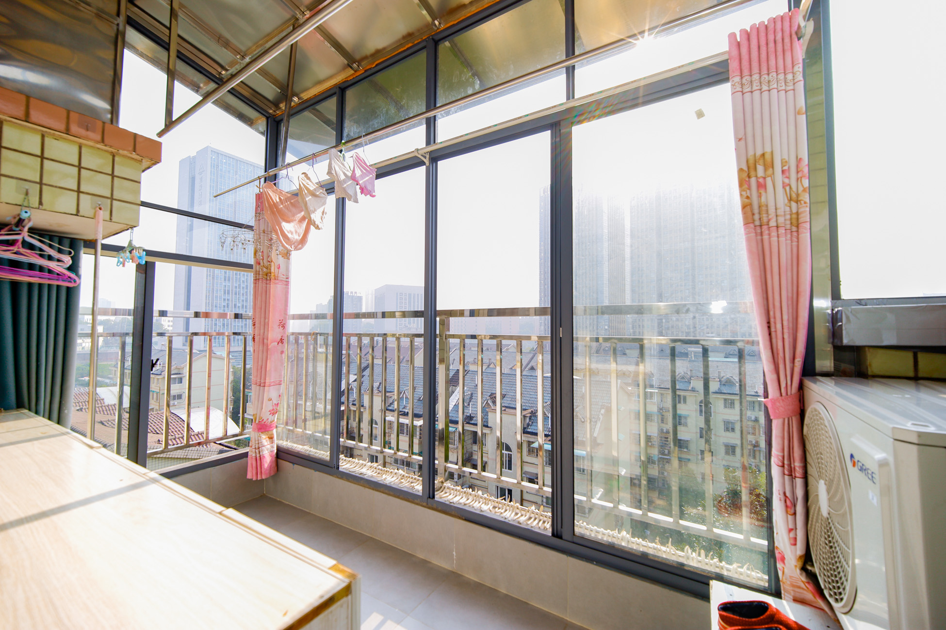 德馨园 4室2厅2卫 59.8万 德馨园 4室2厅2卫 59.8万阳台