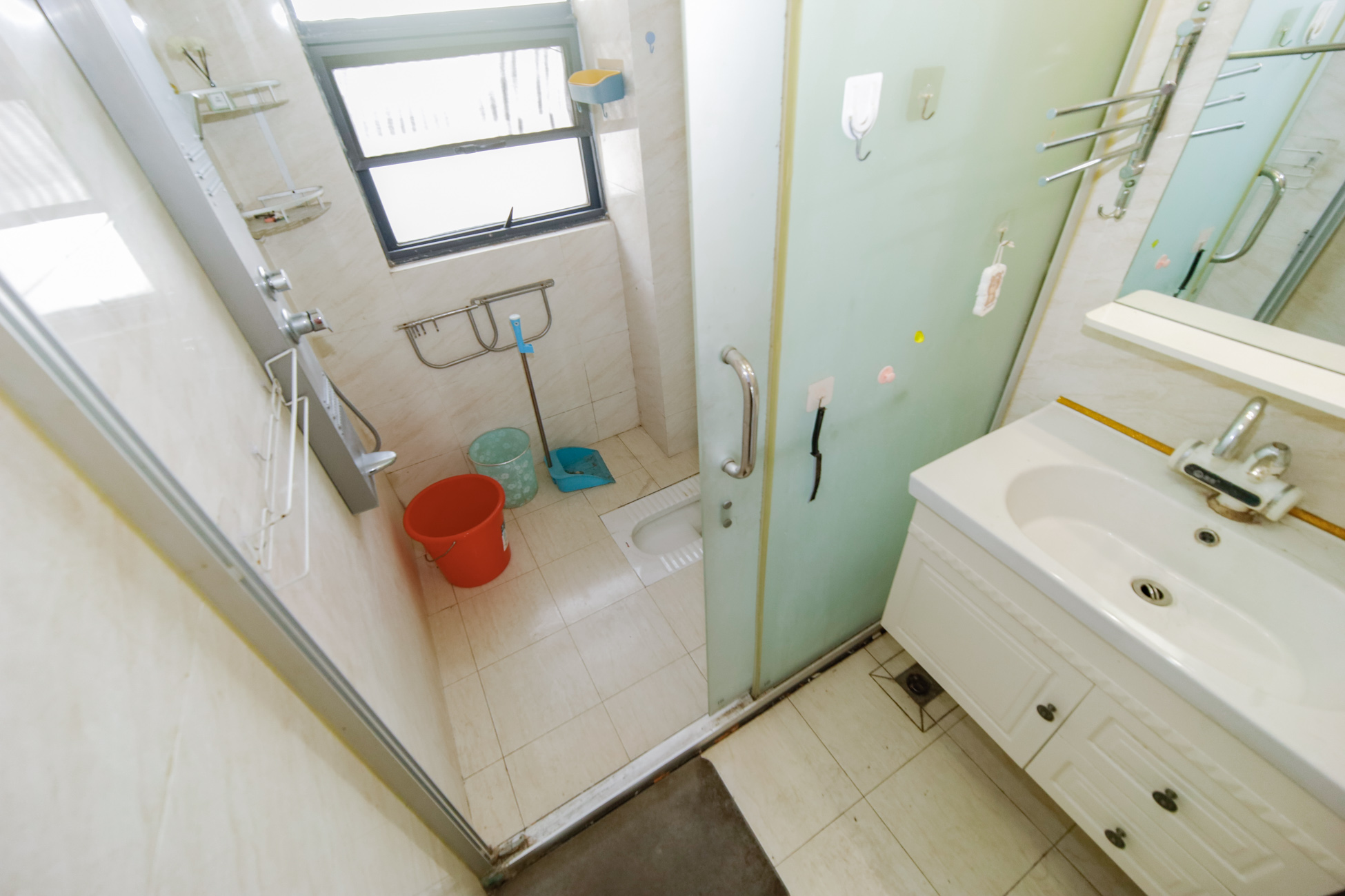 园康星都荟 3室2厅1卫 90.0万 园康星都荟 3室2厅1卫 90.0万卫生间