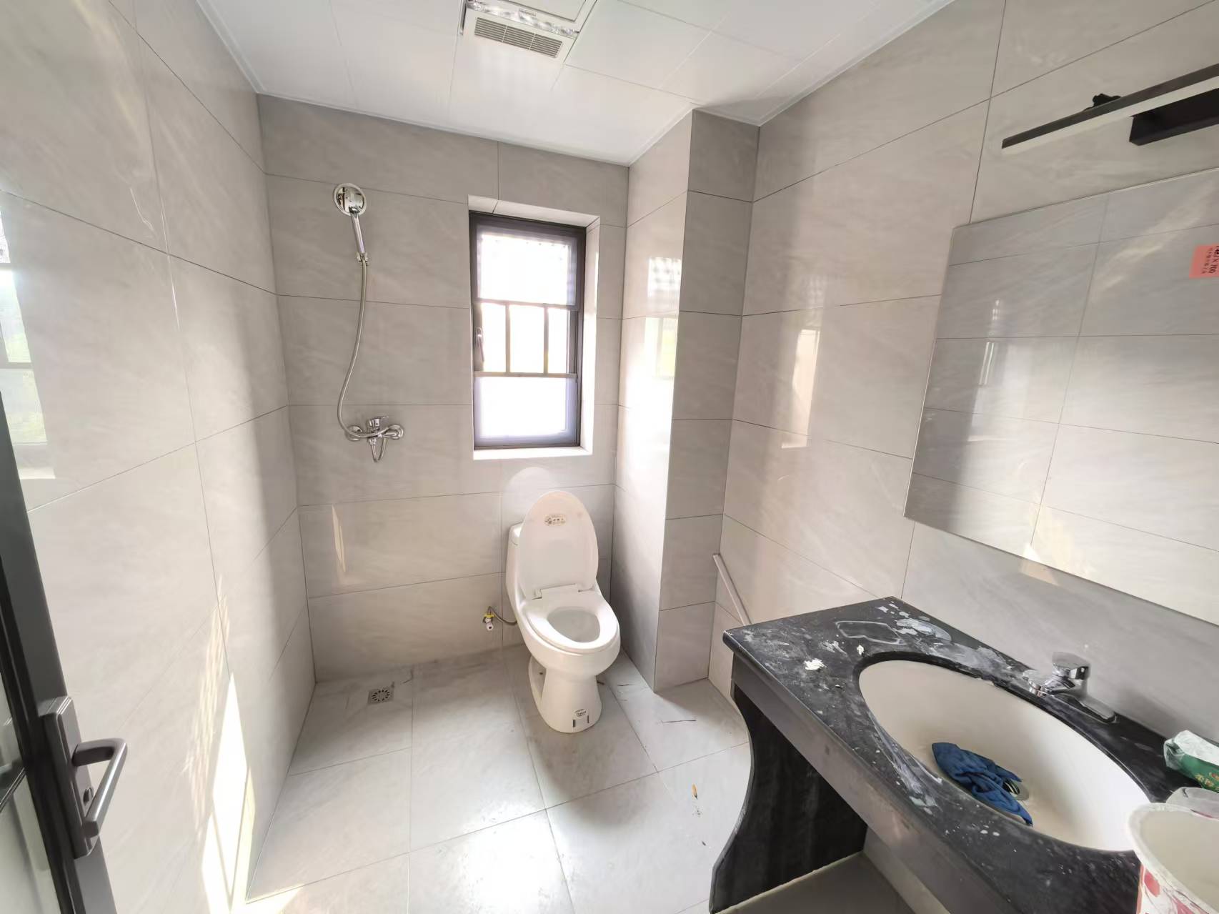 金鹰机电大市场  2室2厅1卫    1350.0元/月室内图