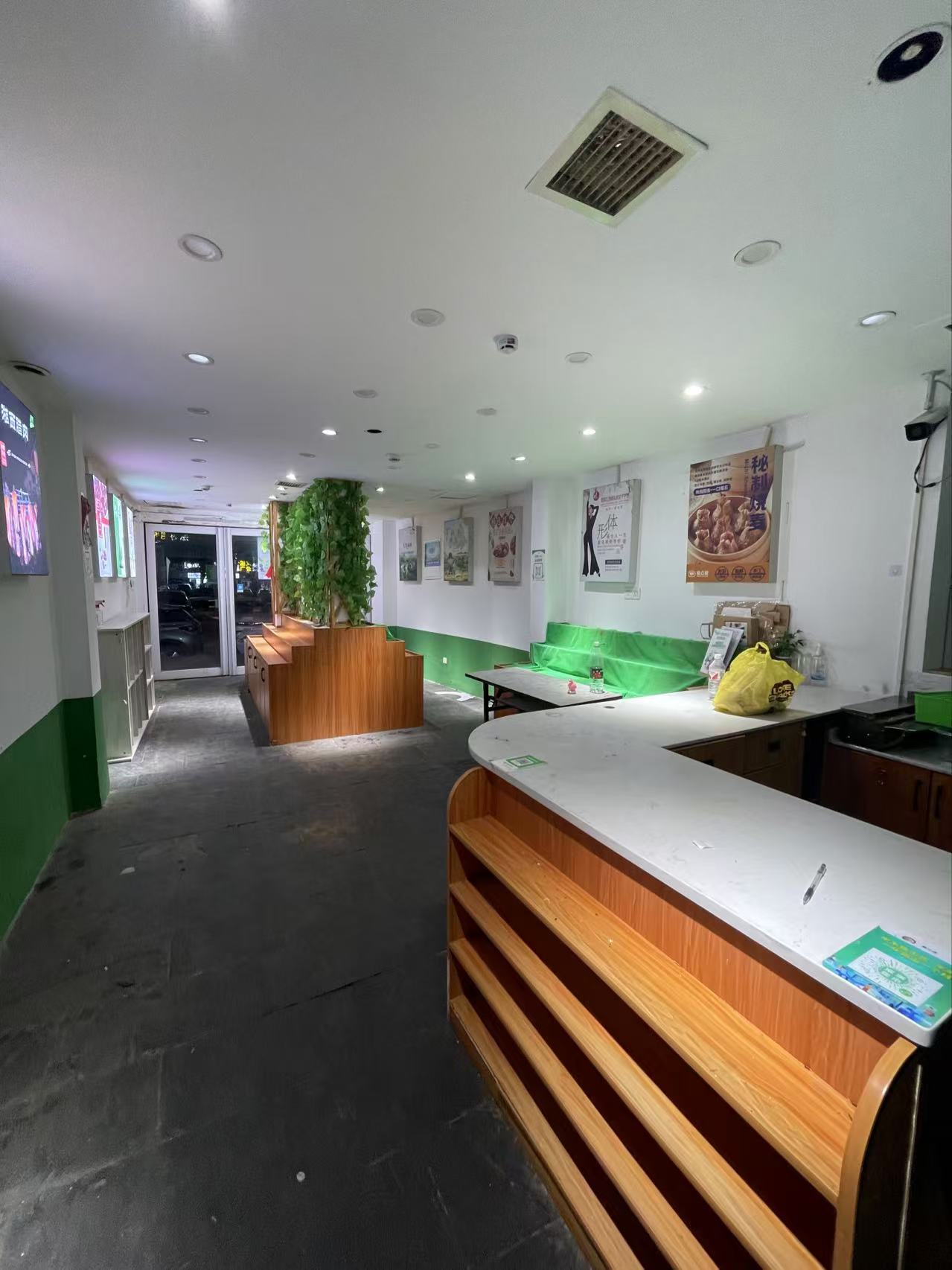 恒大华府   221.16㎡      15000.0元/月室内图